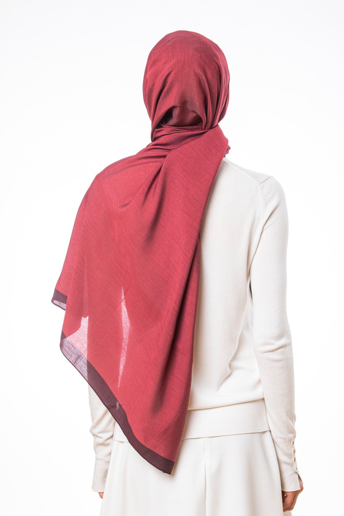 JAKARLI MODAL ŞALDüz Desen Modal Seri Şal Askısı ile Birlikte 75x200 cm