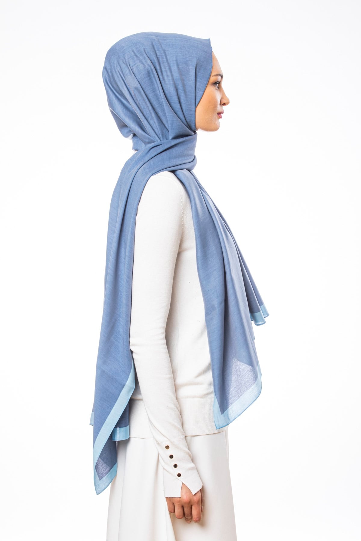 JAKARLI MODAL ŞALDüz Desen Modal Seri Şal Askısı ile Birlikte 75x200 cm