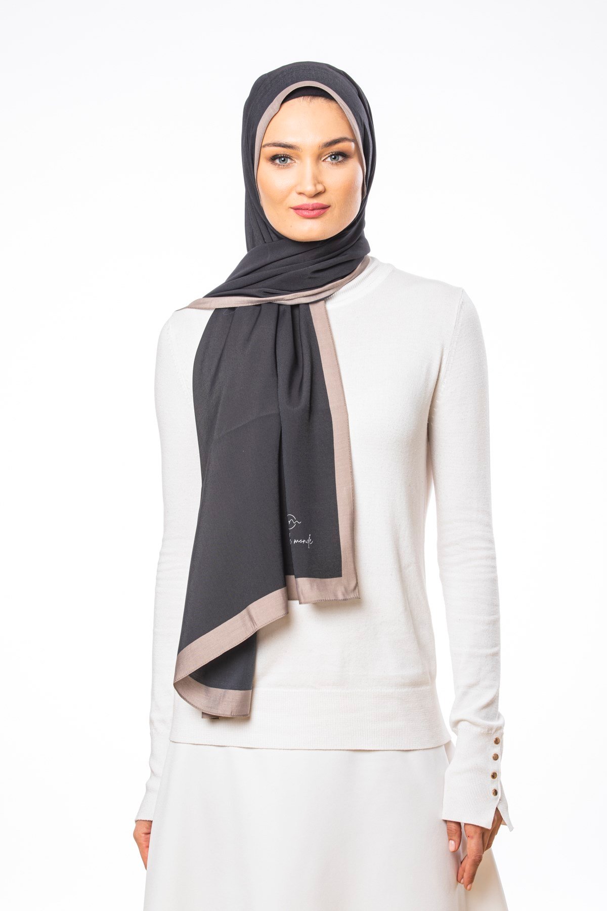 JAKARLI MODAL ŞALDüz Desen Modal Seri Şal Askısı ile Birlikte 75x200 cm