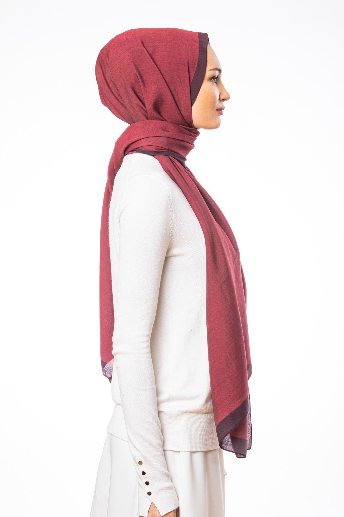JAKARLI MODAL ŞALDüz Desen Modal Seri Şal Askısı ile Birlikte 75x200 cm