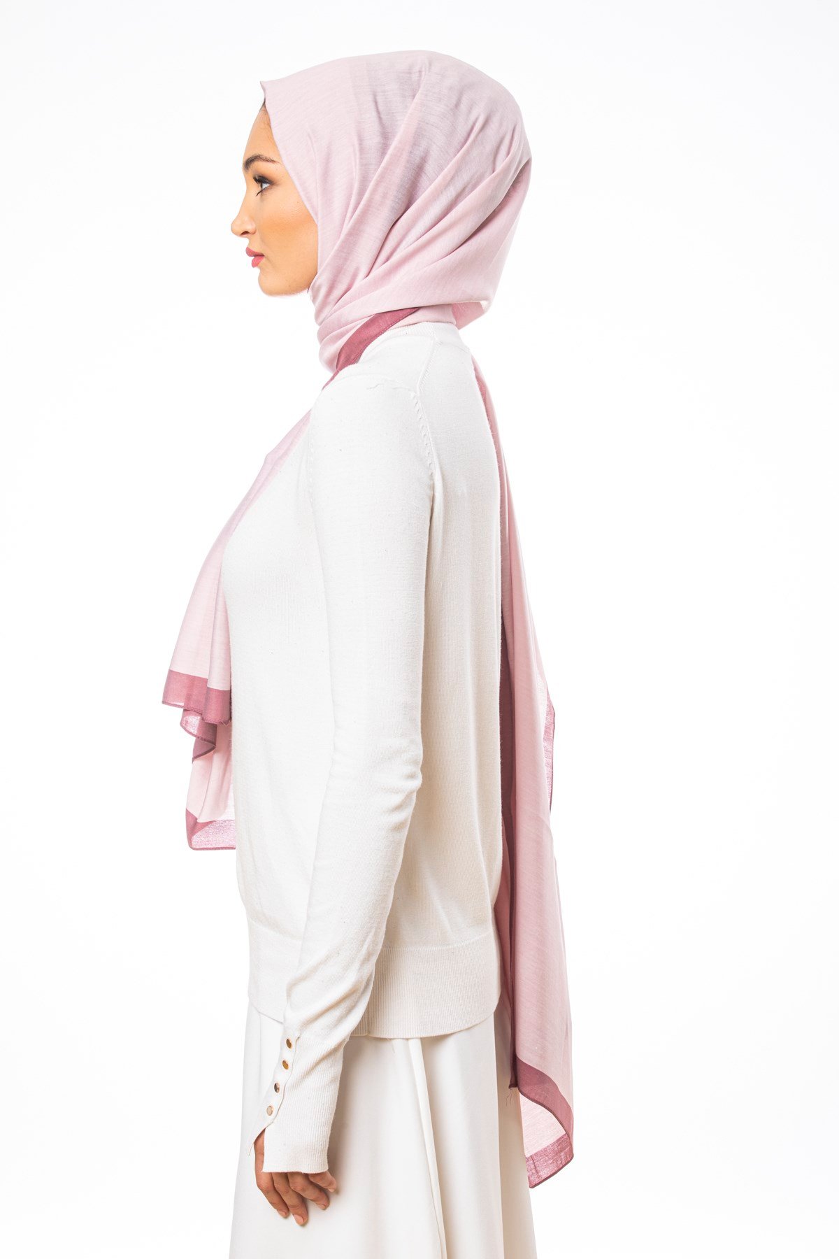 JAKARLI MODAL ŞALDüz Desen Modal Seri Şal Askısı ile Birlikte 75x200 cm