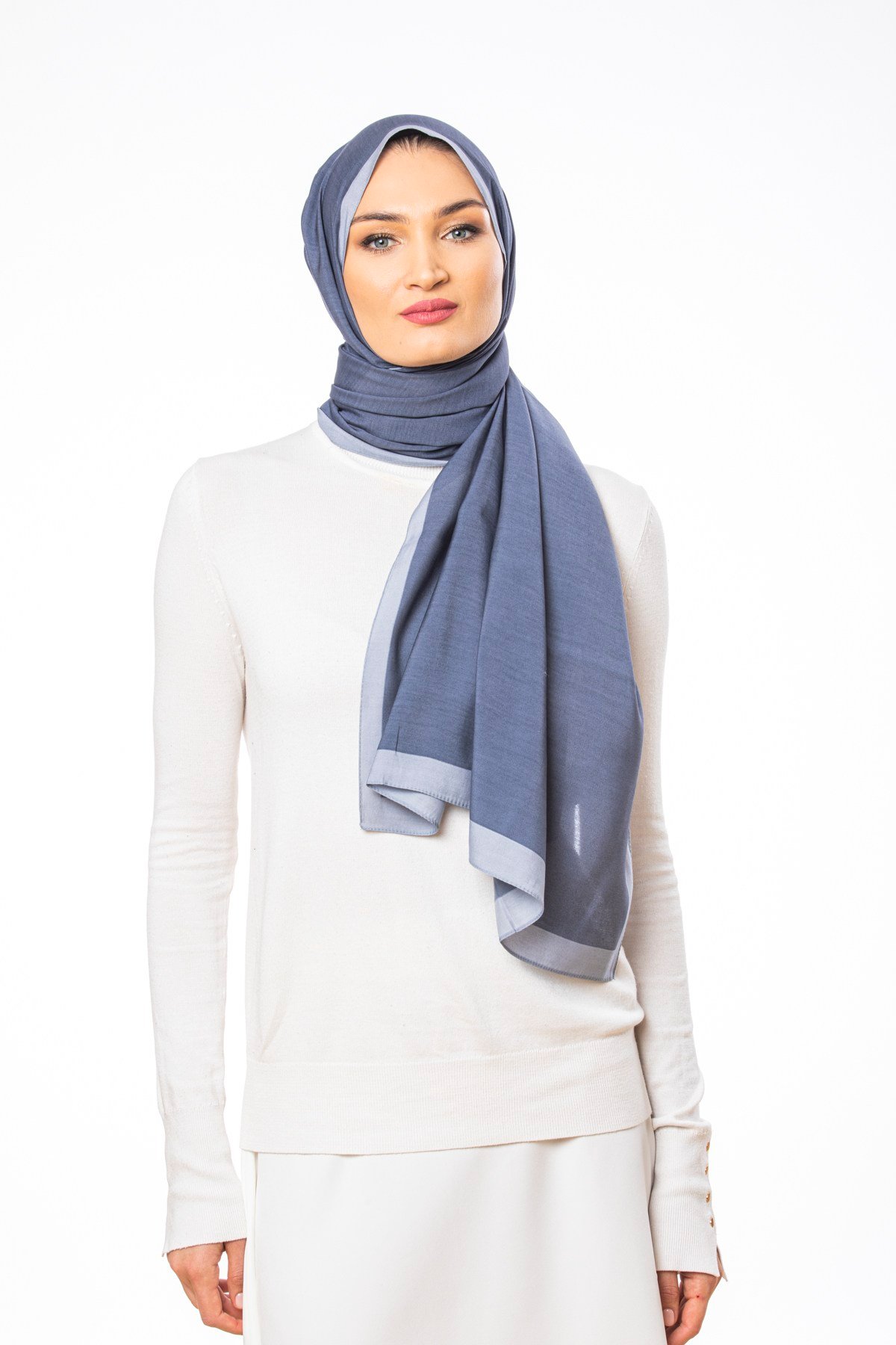 JAKARLI MODAL ŞALDüz Desen Modal Seri Şal Askısı ile Birlikte 75x200 cm