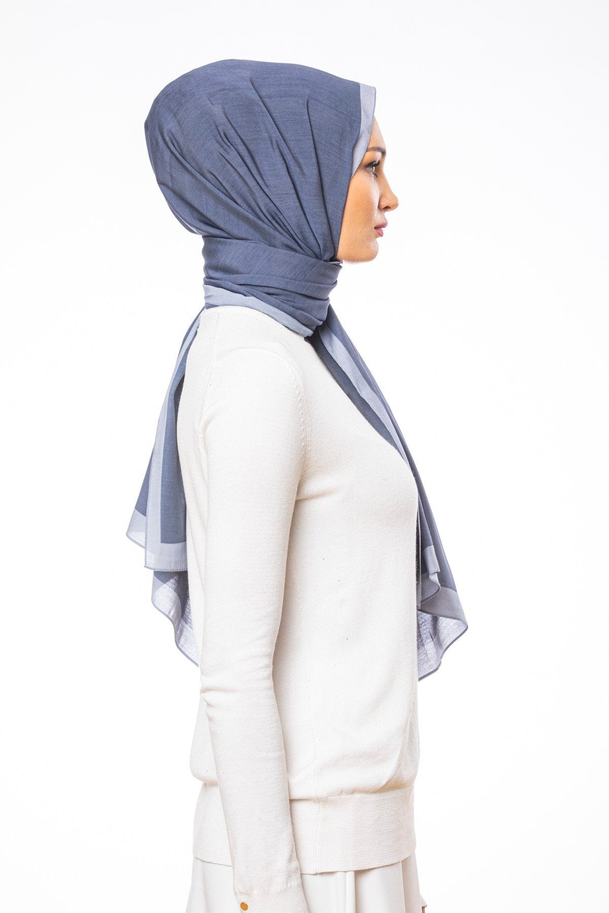 JAKARLI MODAL ŞALDüz Desen Modal Seri Şal Askısı ile Birlikte 75x200 cm