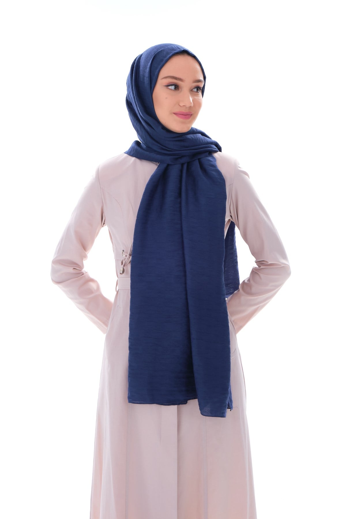 JAKARLI MODAL ŞALHelezon Desen Jakar Elegante Seri Viscon Şal Askısı ile Birlikte 75x200