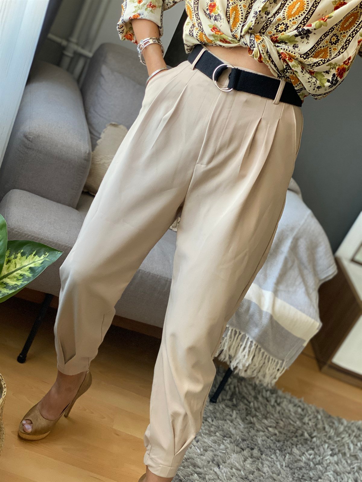 Kemerli Pantolon