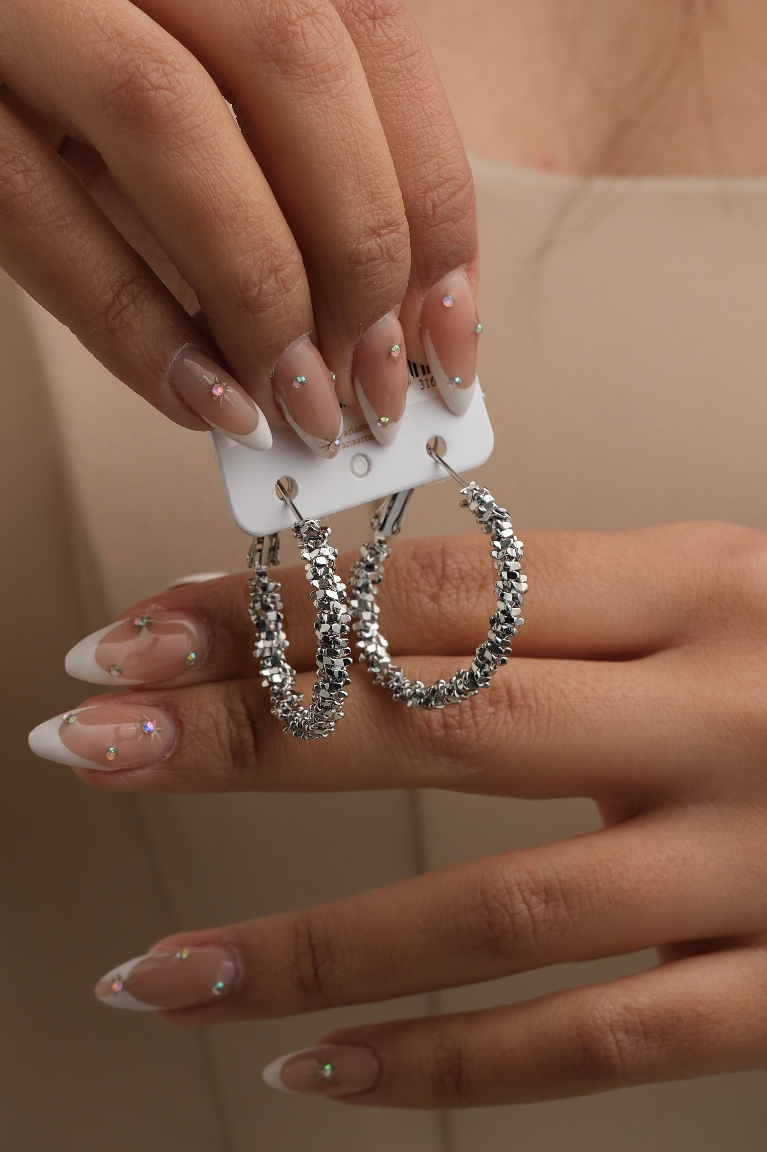 Silver Pütürcüklü Halka Küpe