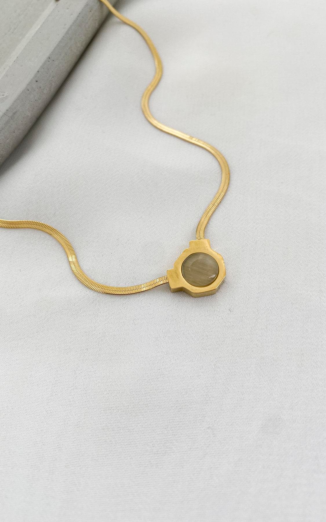 Altıgen Plaka Opal Taşlı Gold Çelik Kolye