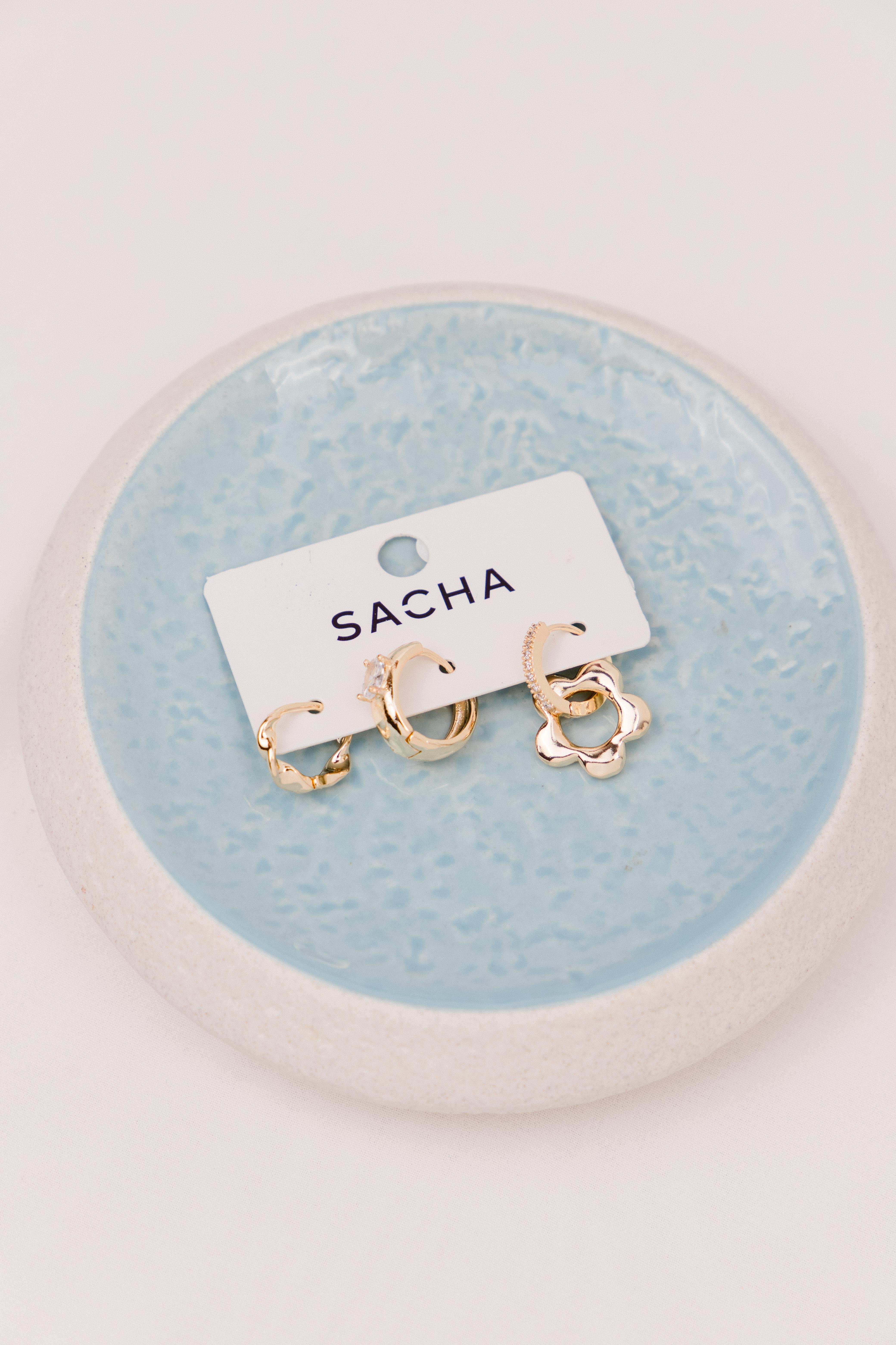 Çiçek Figürlü Gold Set Halka Küpe