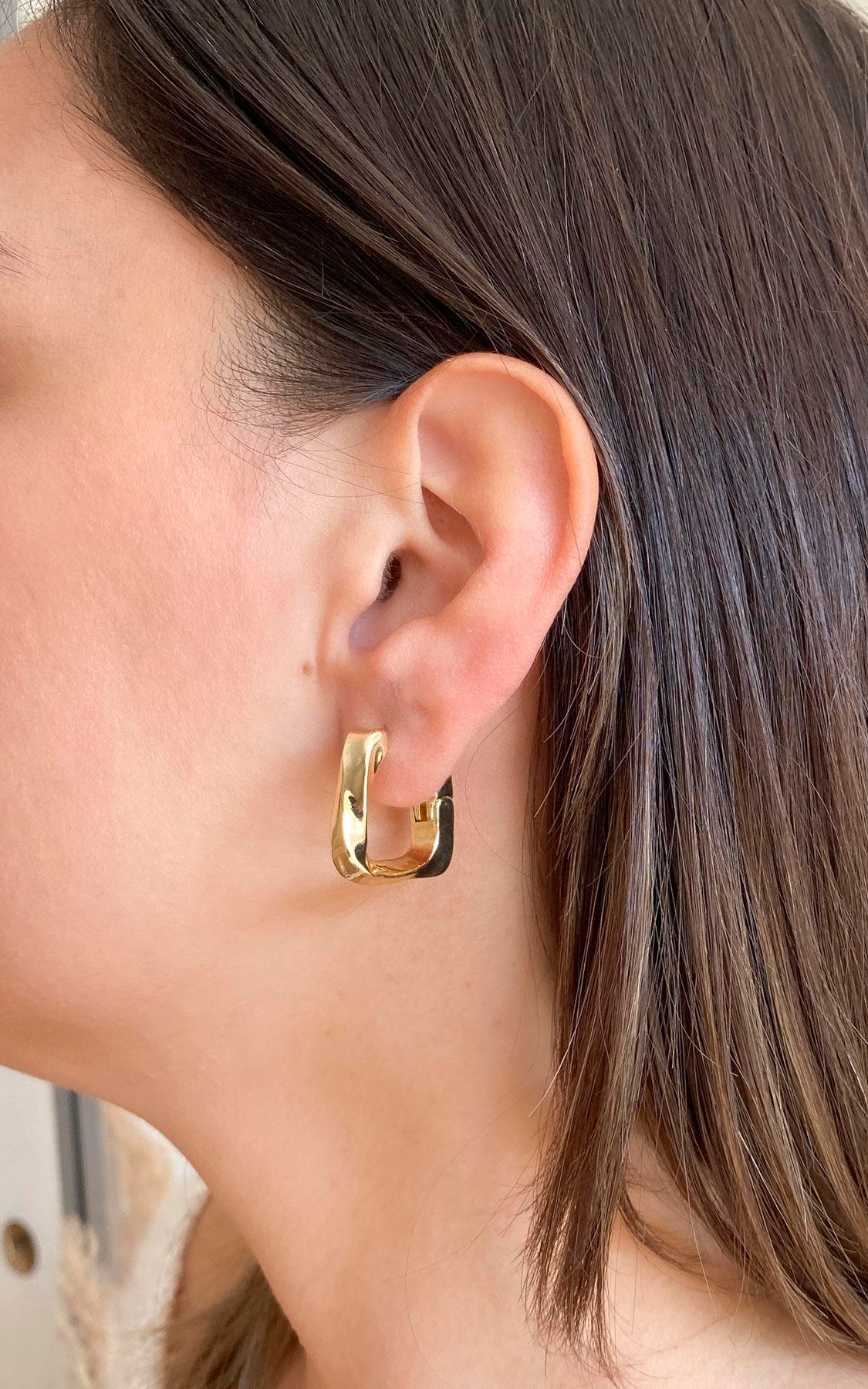 Dalga Formlu Gold Halka Küpe