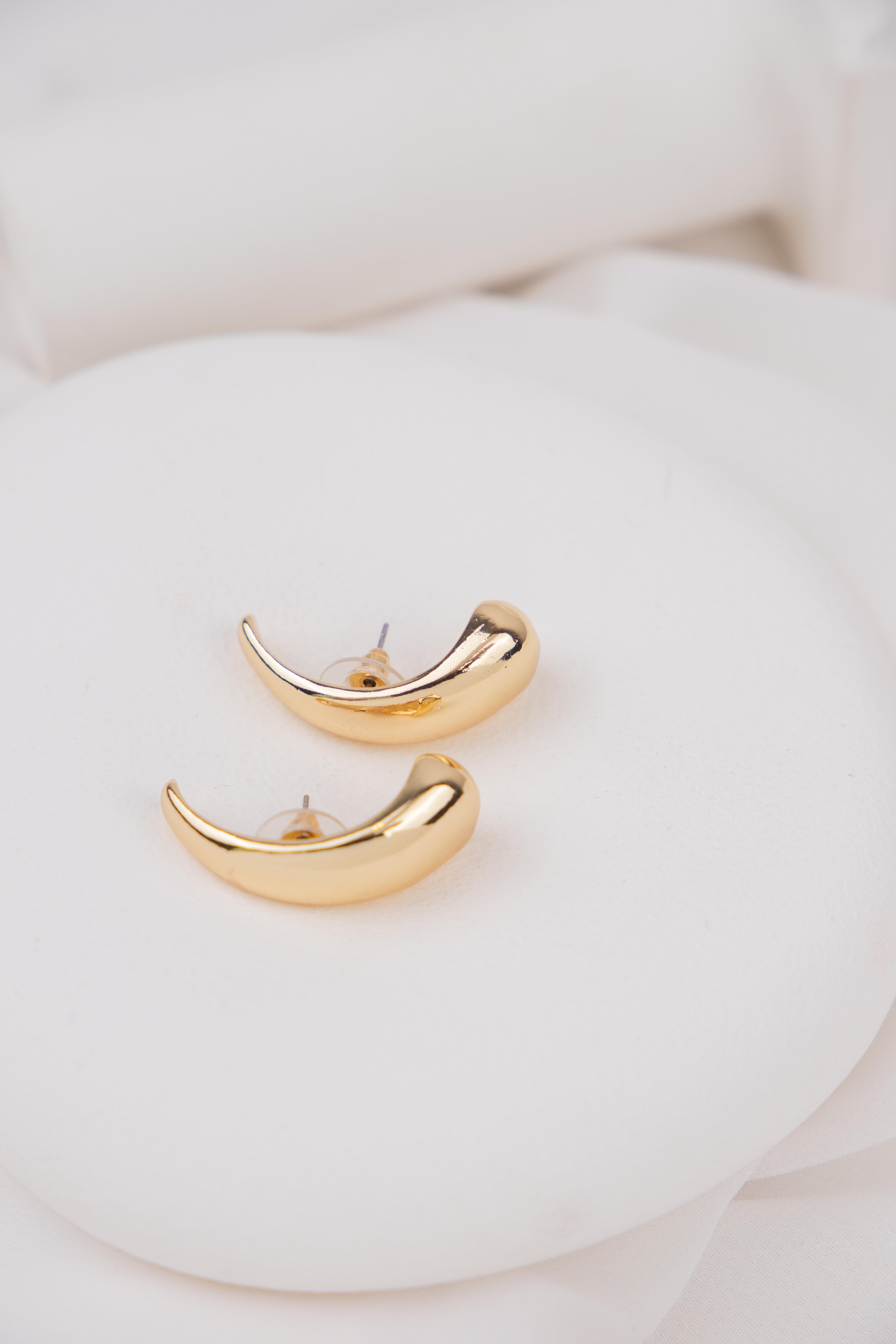 Damla Formlu Gold Küpe
