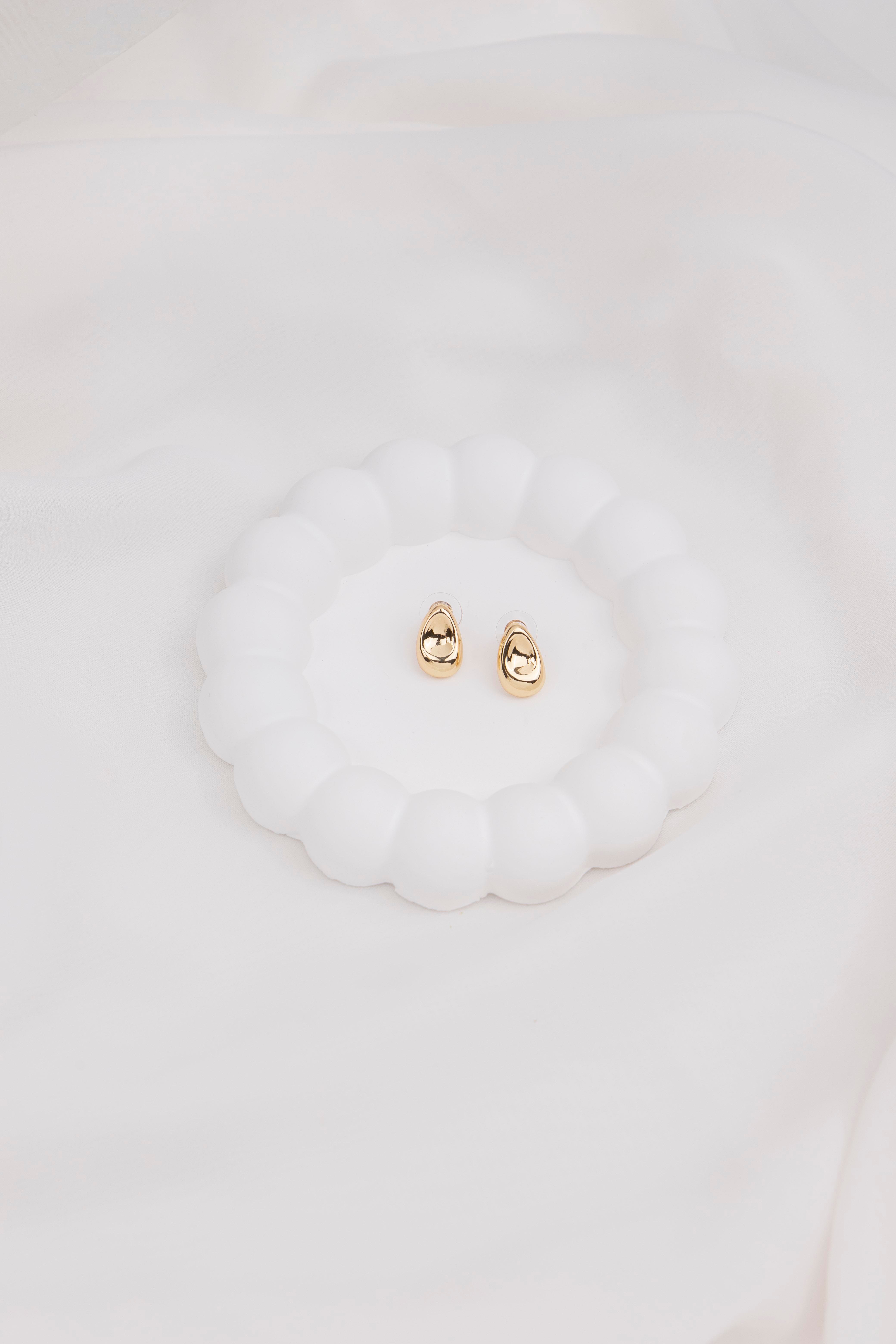 Damla Formlu Gold Küpe