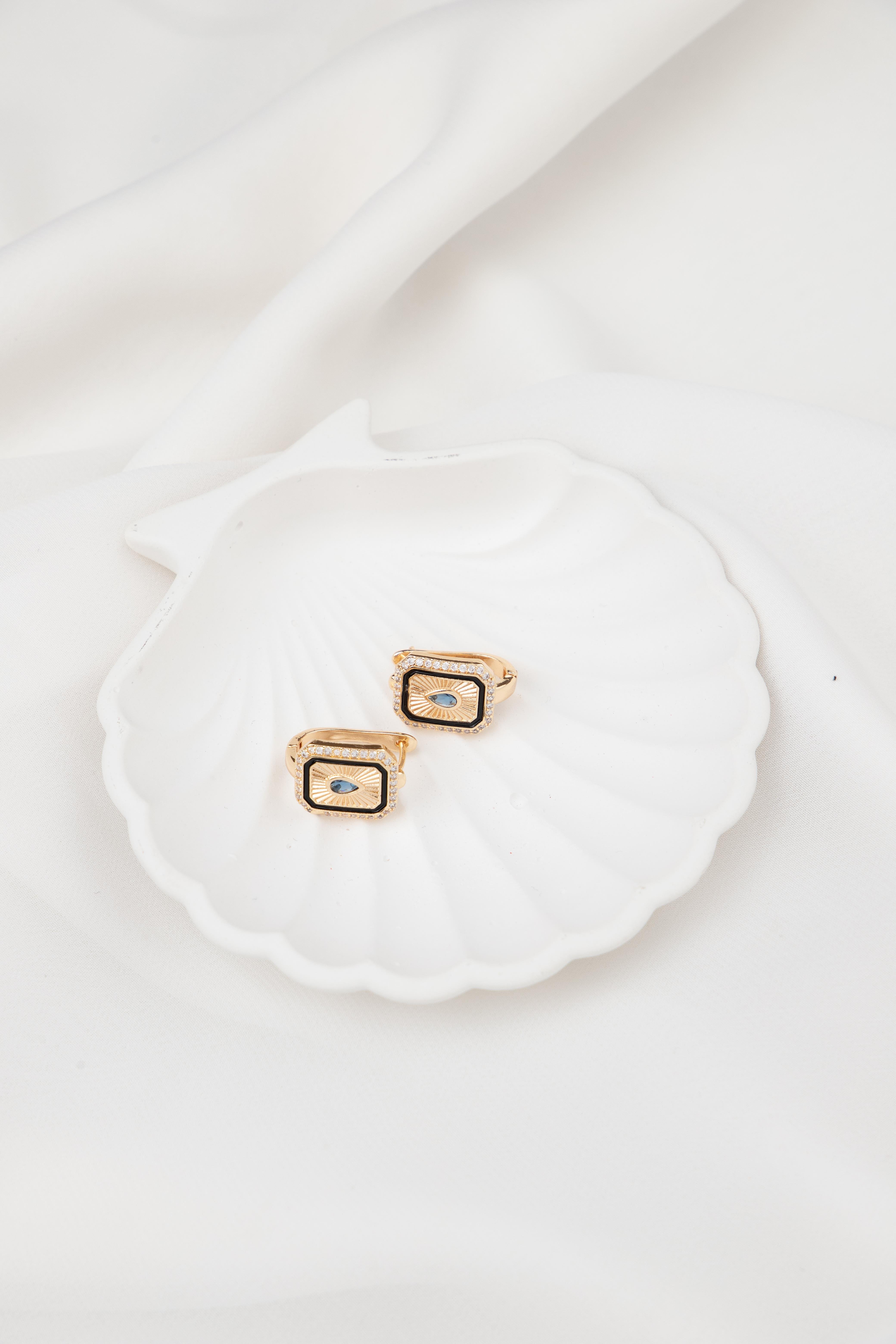 Geometrik Plaka Damla Detaylı Gold Siyah Halka Küpe