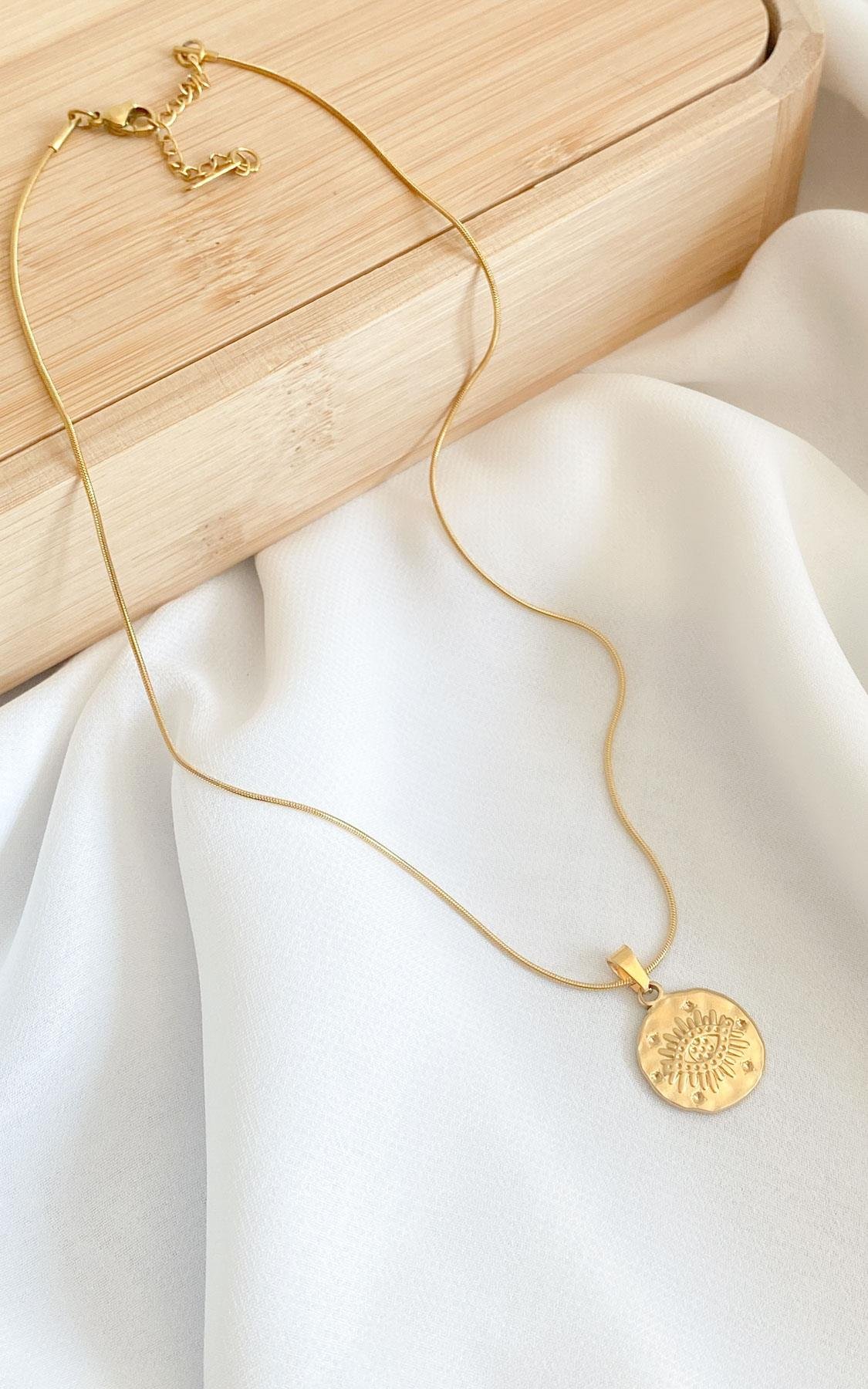 Geometrik Plaka Göz Desenli Yılan Zincirli Gold Çelik Kolye