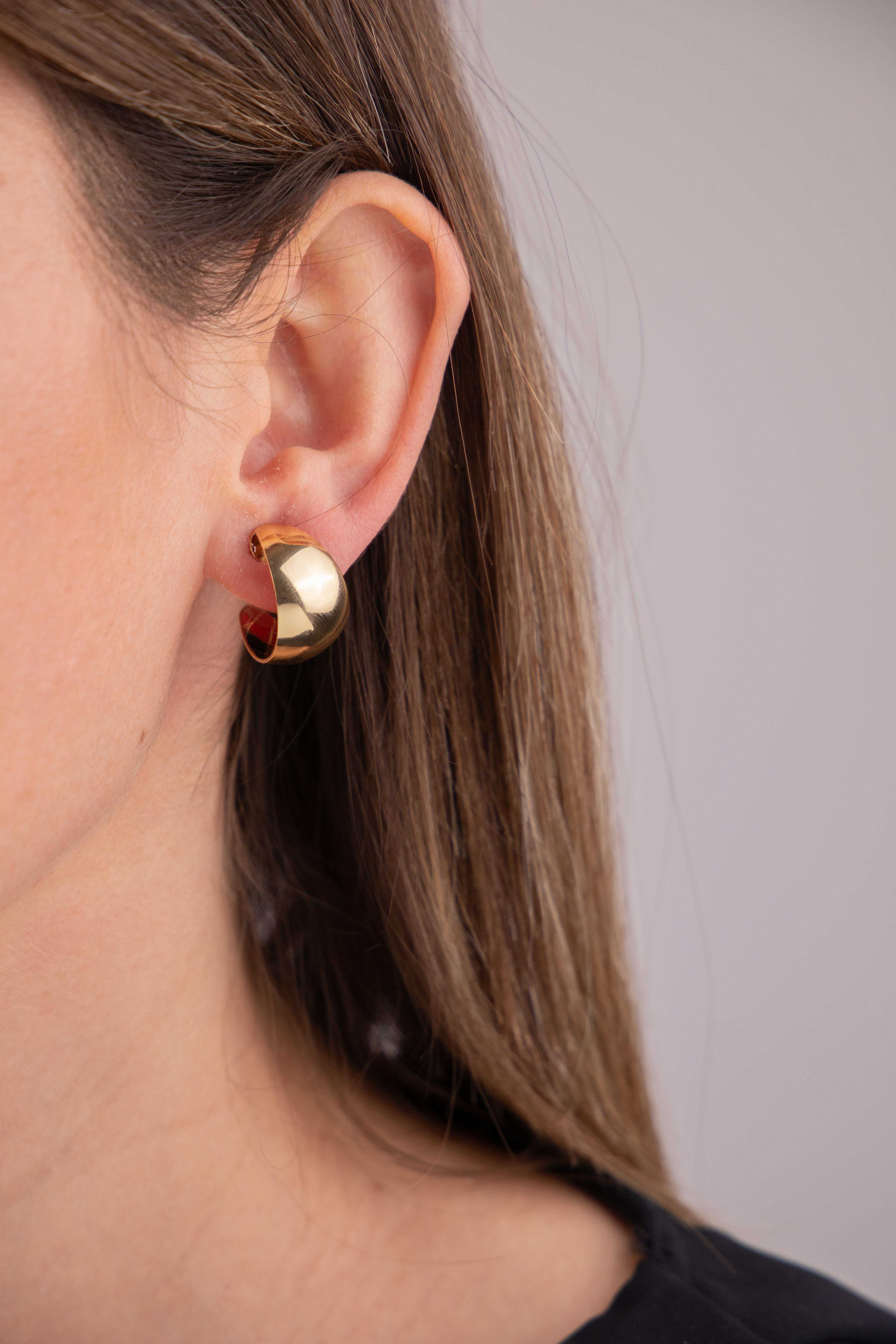 Gold Yarım Halka Küpe