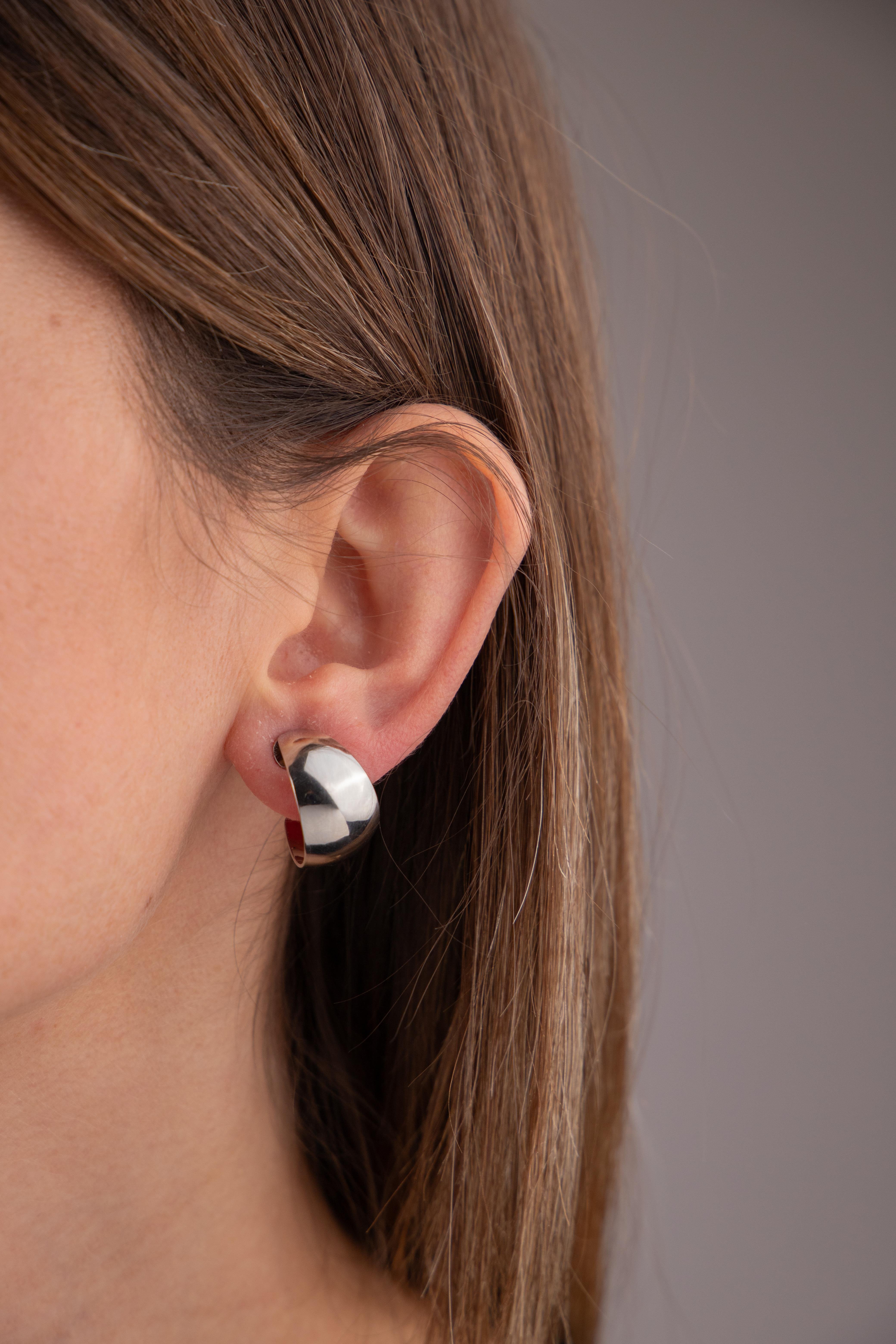 Gümüş Yarım Halka Küpe