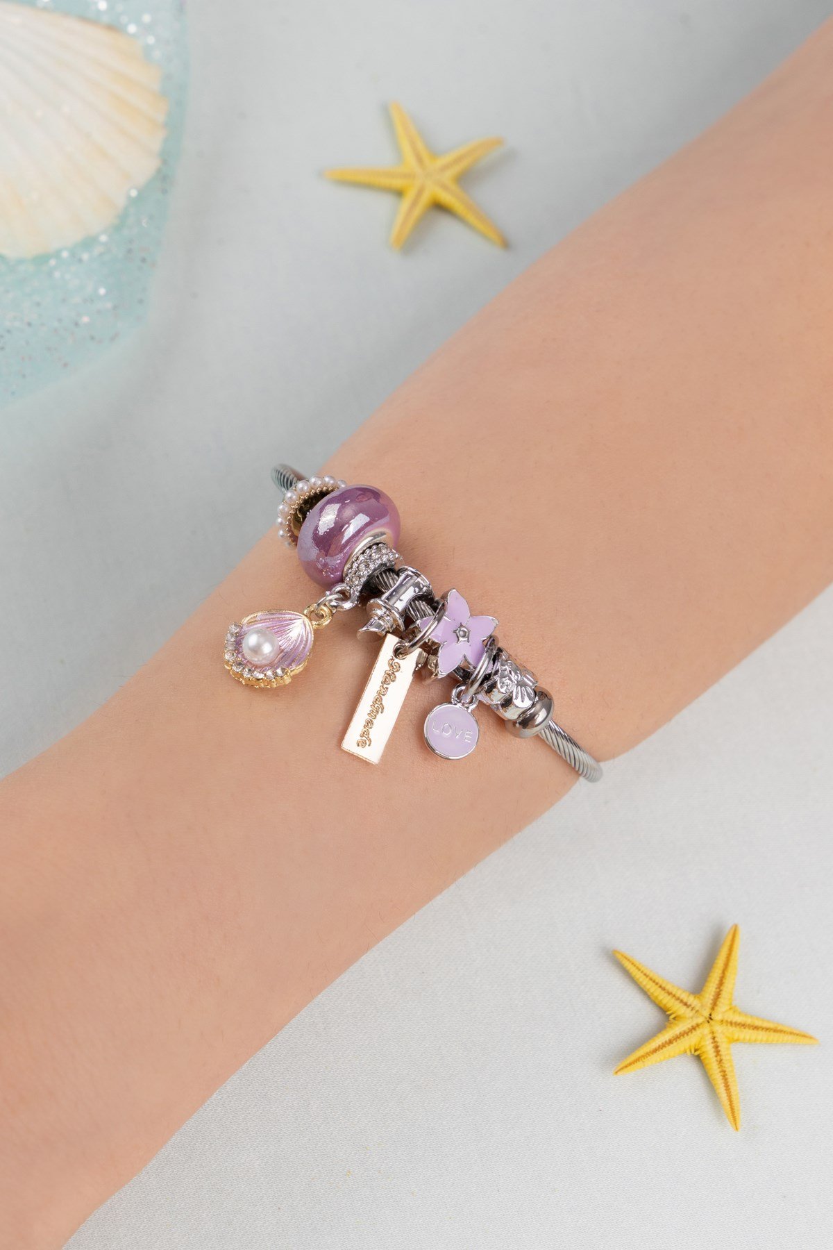 İstiridye ve Deniz Kabuğu Figürlü 5cm Gümüş Lila Charm Bileklik