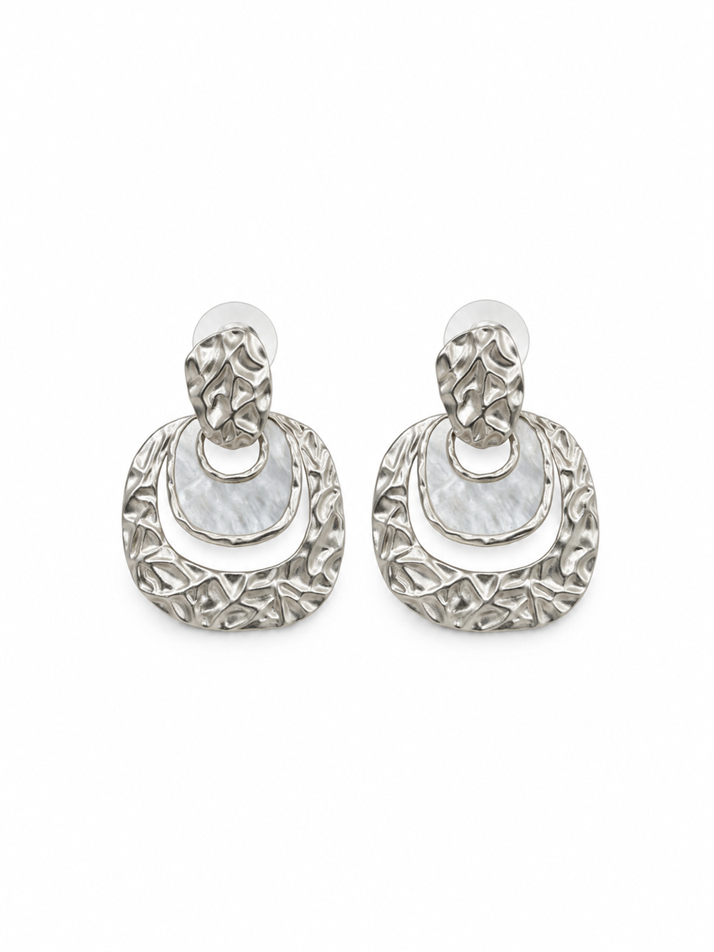 Kabartma Dokulu İç İçe Geçişli Mat Silver Küpe