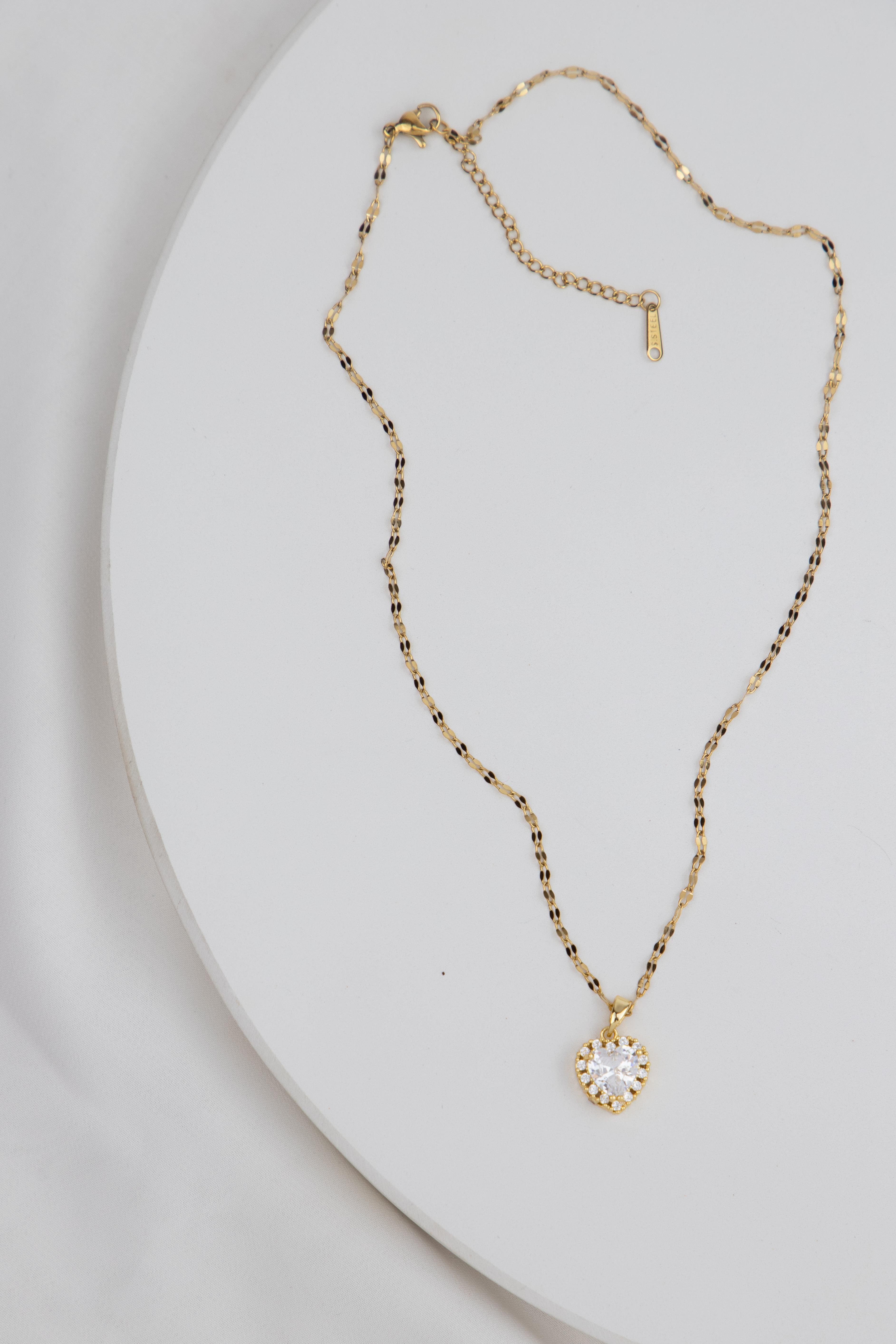 Kalp Figürlü Gold Çelik Kolye