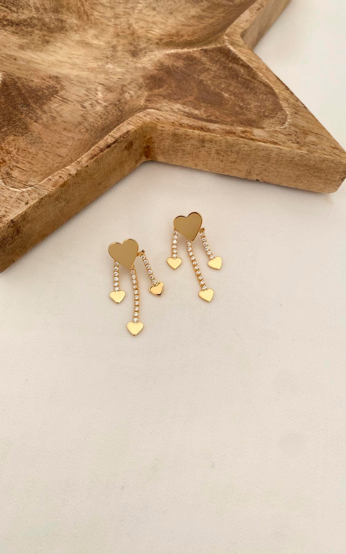 Kalp Figürlü Su Yolu Detaylı Gold Küpe