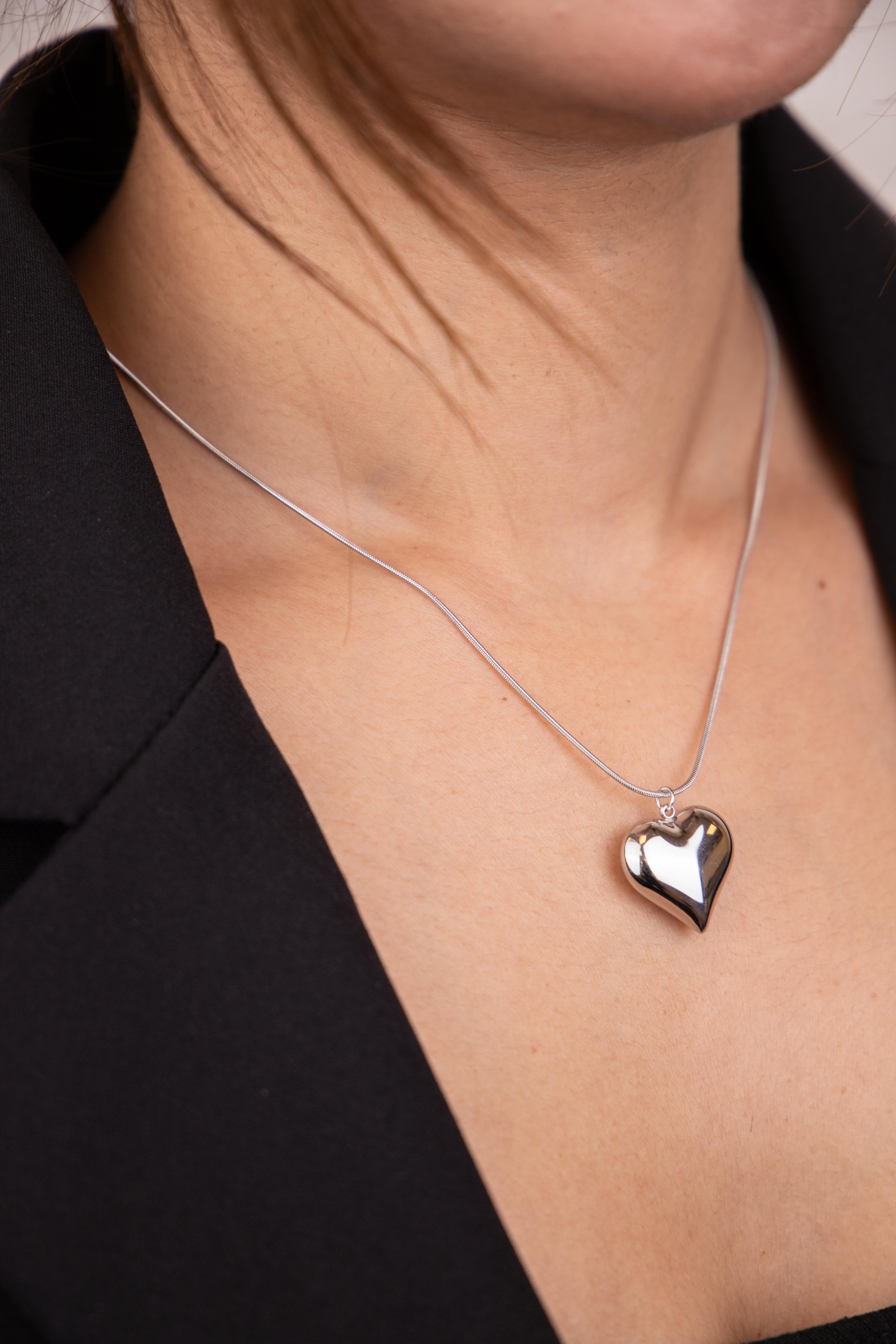 Kalp Figürlü Yılan Zincirli Gümüş Çelik Kolye