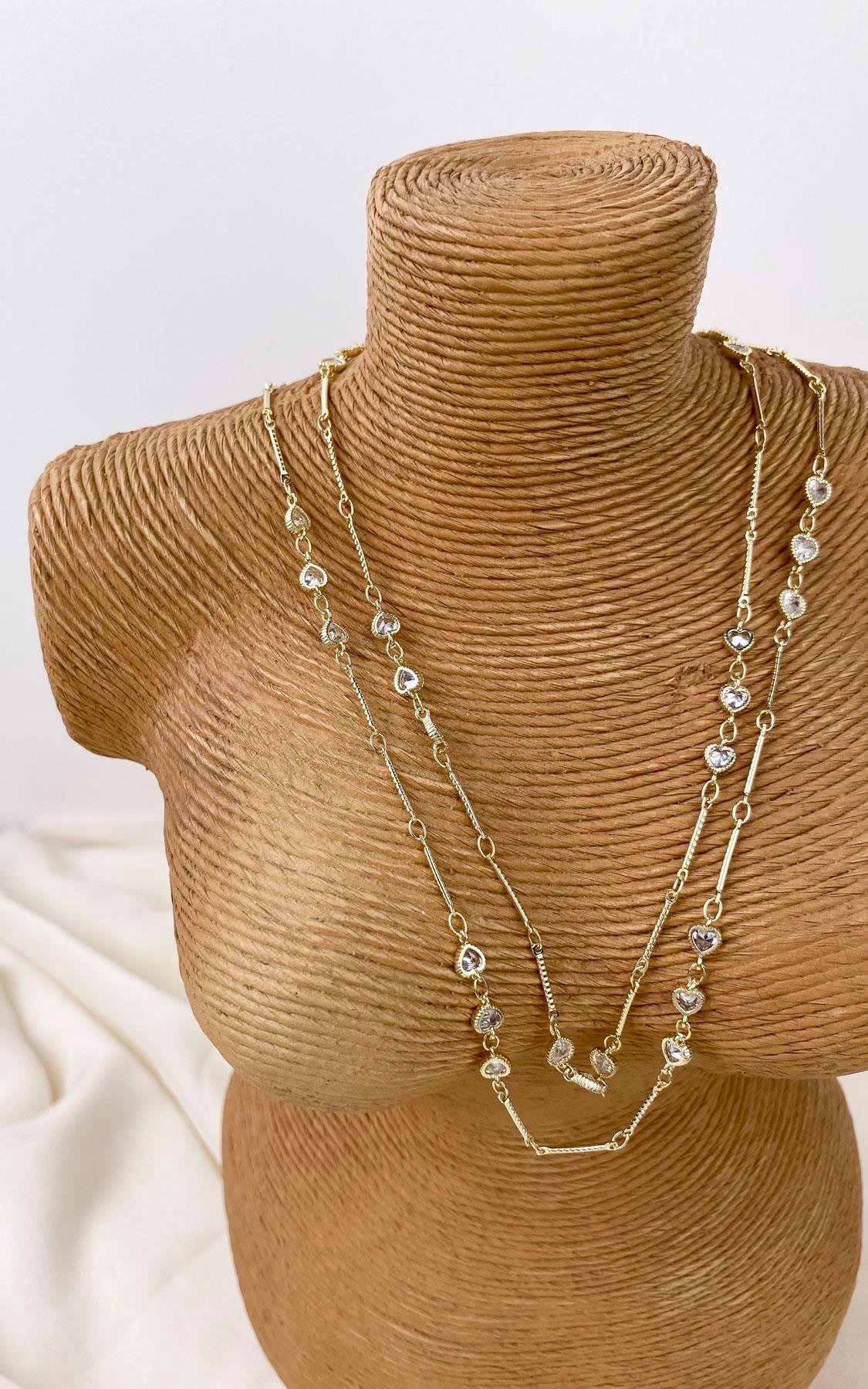 Kalp Sıralı Taşlı Çubuk Detaylı Gold Kolye