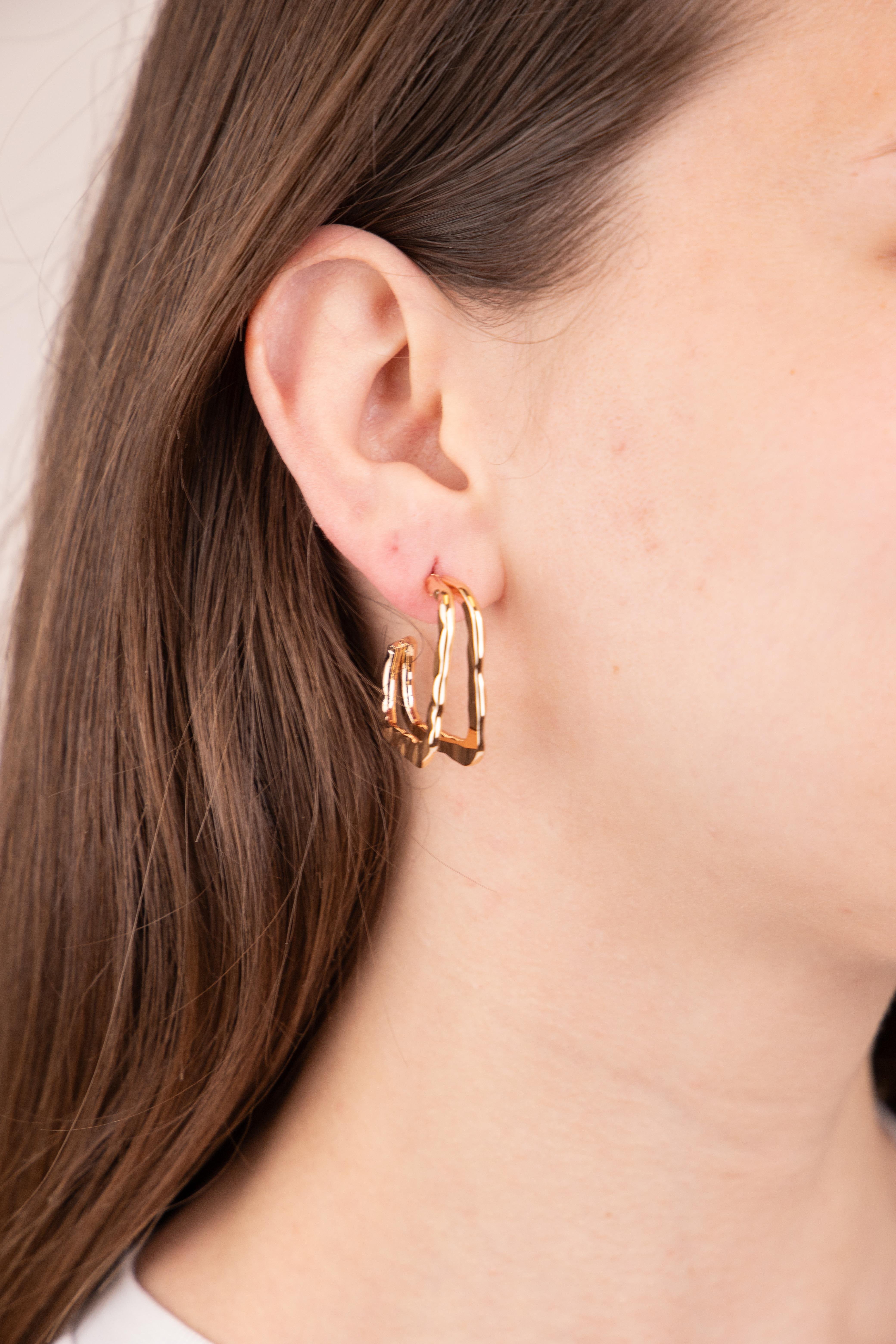 Kare Formlu Gold Yarım Halka Küpe