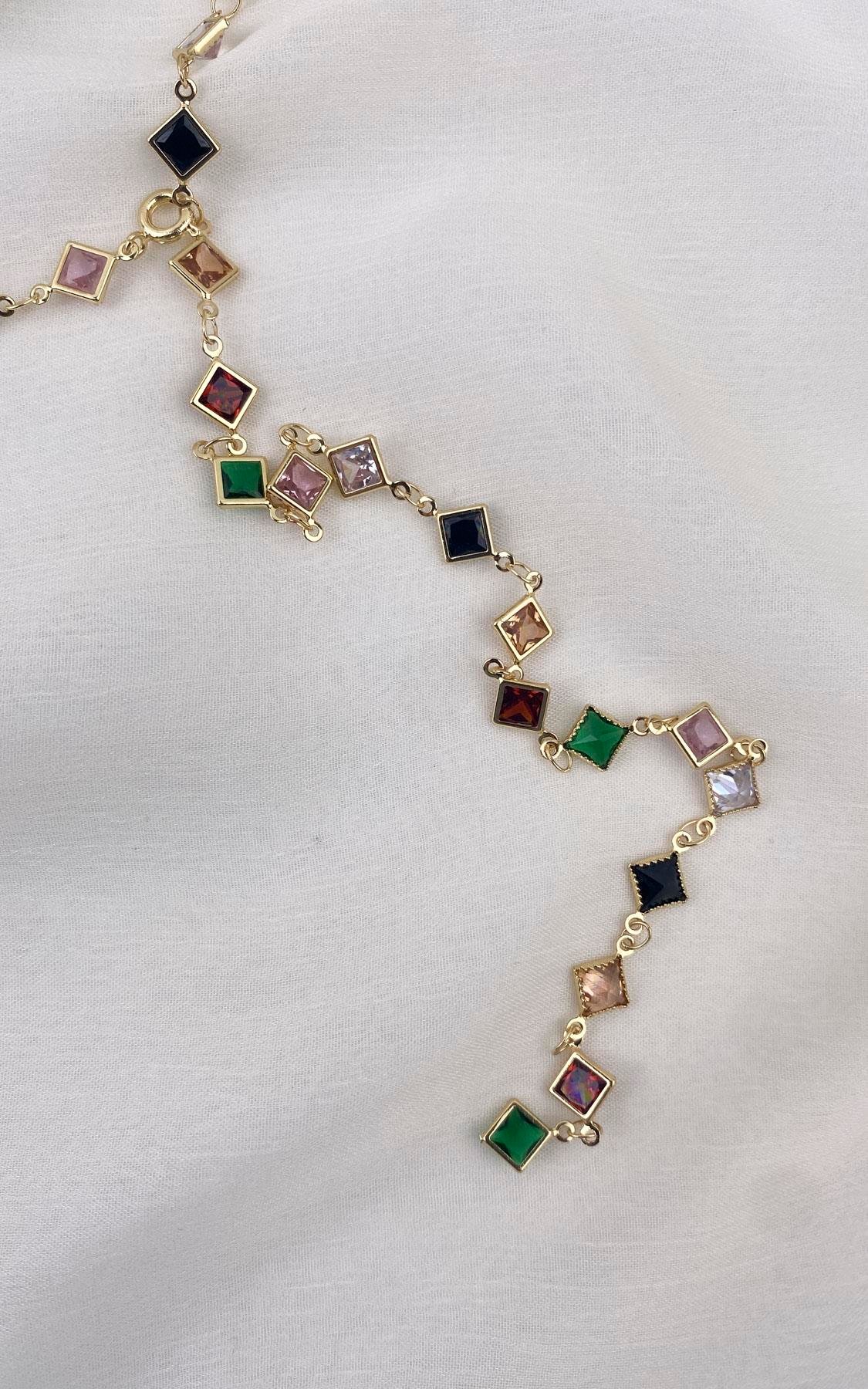 Kare Sıralı Gold Renkli Çelik Y Kolye