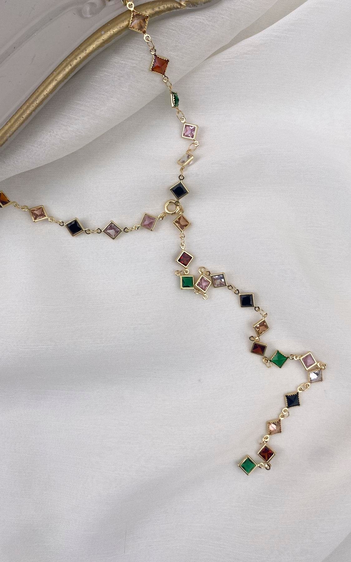 Kare Sıralı Gold Renkli Çelik Y Kolye