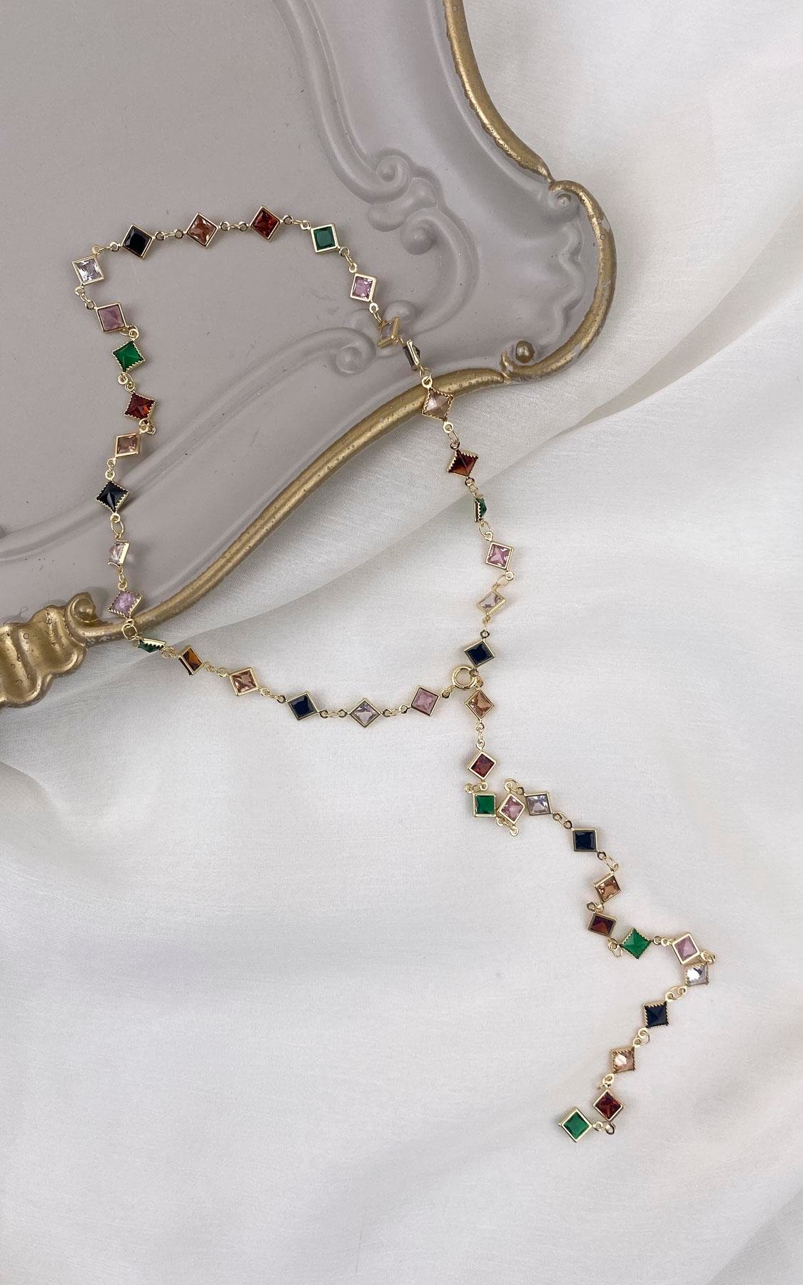 Kare Sıralı Gold Renkli Çelik Y Kolye