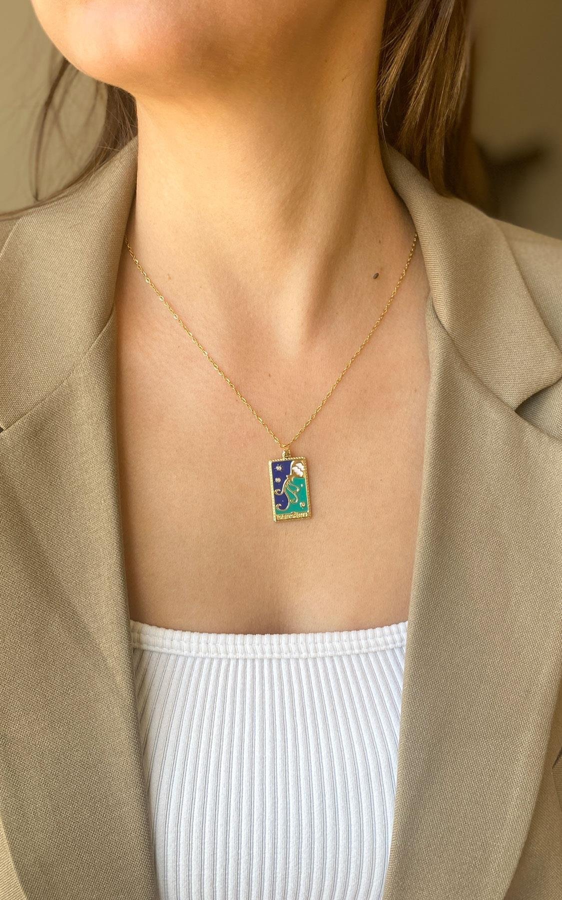 Kova Burç Gold Çelik Kolye