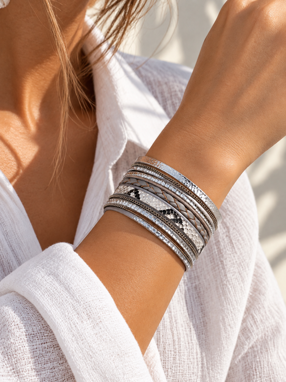 Kristal Görünümlü Çoklu Silver Mıknatıslı Bileklik