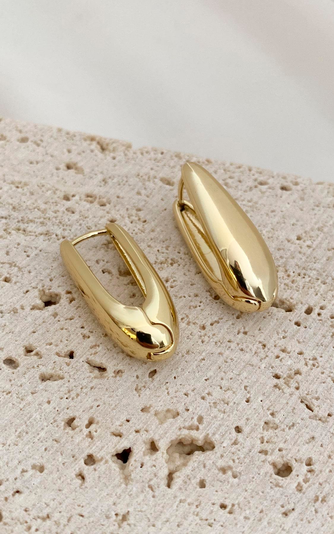 Oval Formlu Gold Halka Küpe