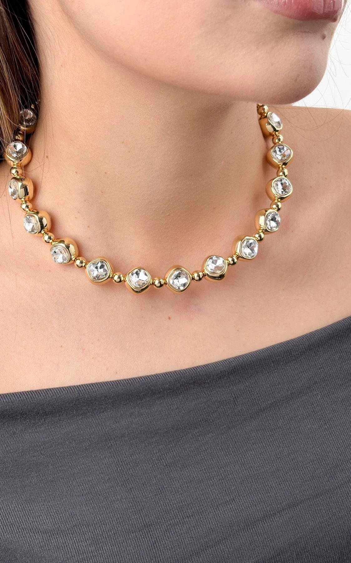 Taşlı Topçuk Sıralı Choker Kolye
