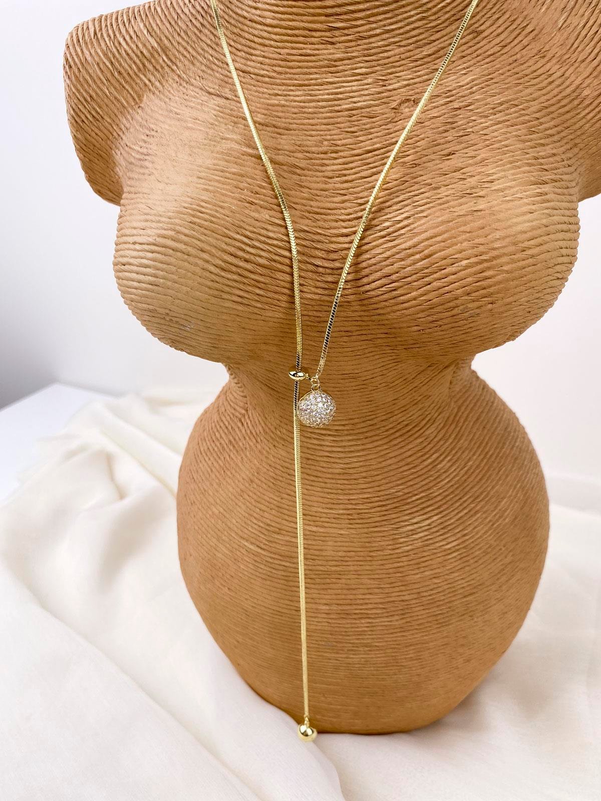 Topçuk Figürlü Taşlı Yılan Zincirli Gold Y Kolye