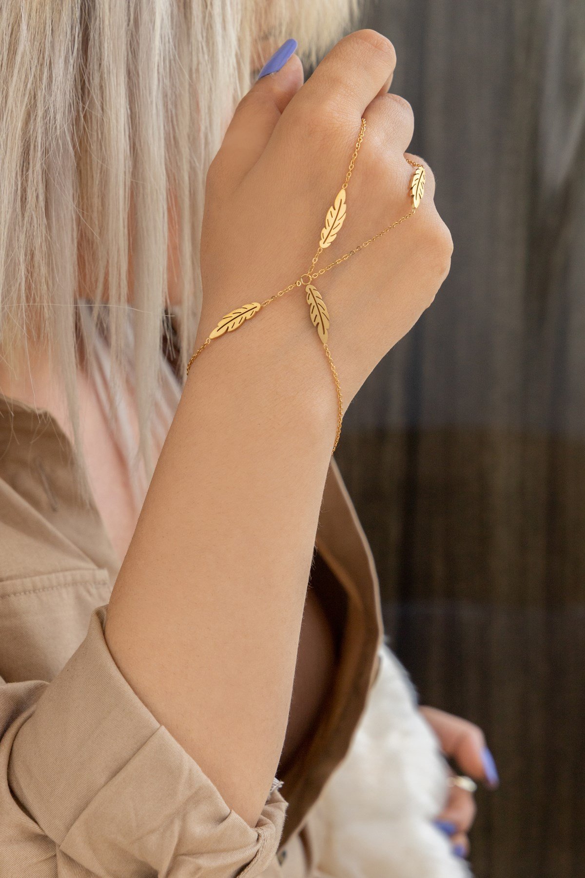 Yaprak Figürlü 8cm Gold Çelik Şahmeran