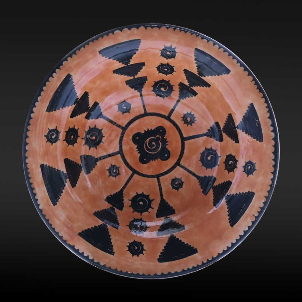 TRIANGLE PERSIAN PLATE