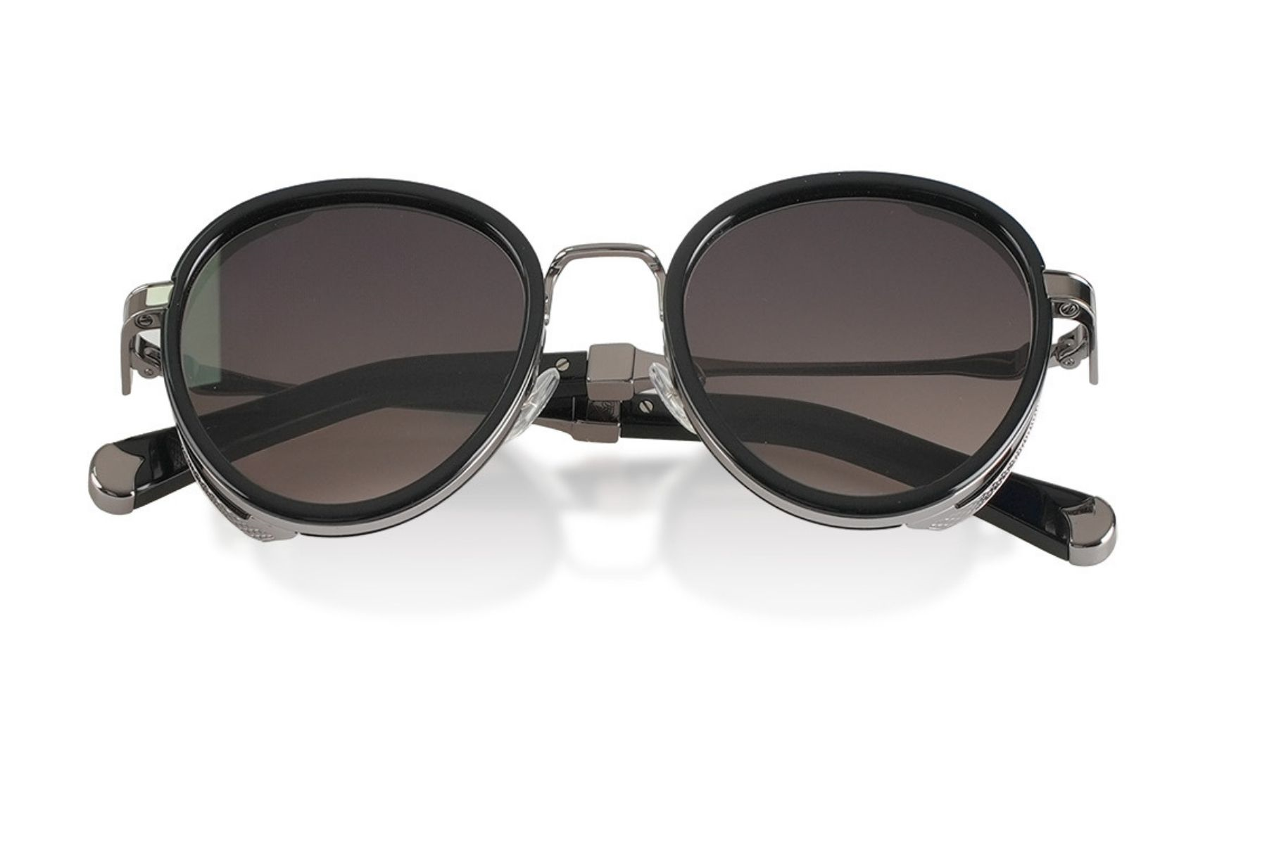 Retro REVOLUTION III C04 49