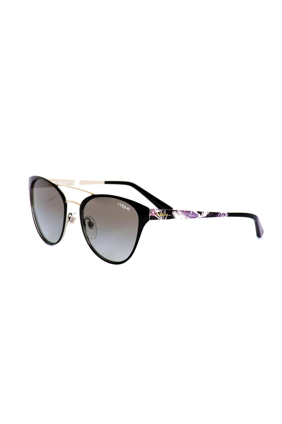 vogue-4078-3521153-unisex-gunes-gozlug-eecbc8.jpg