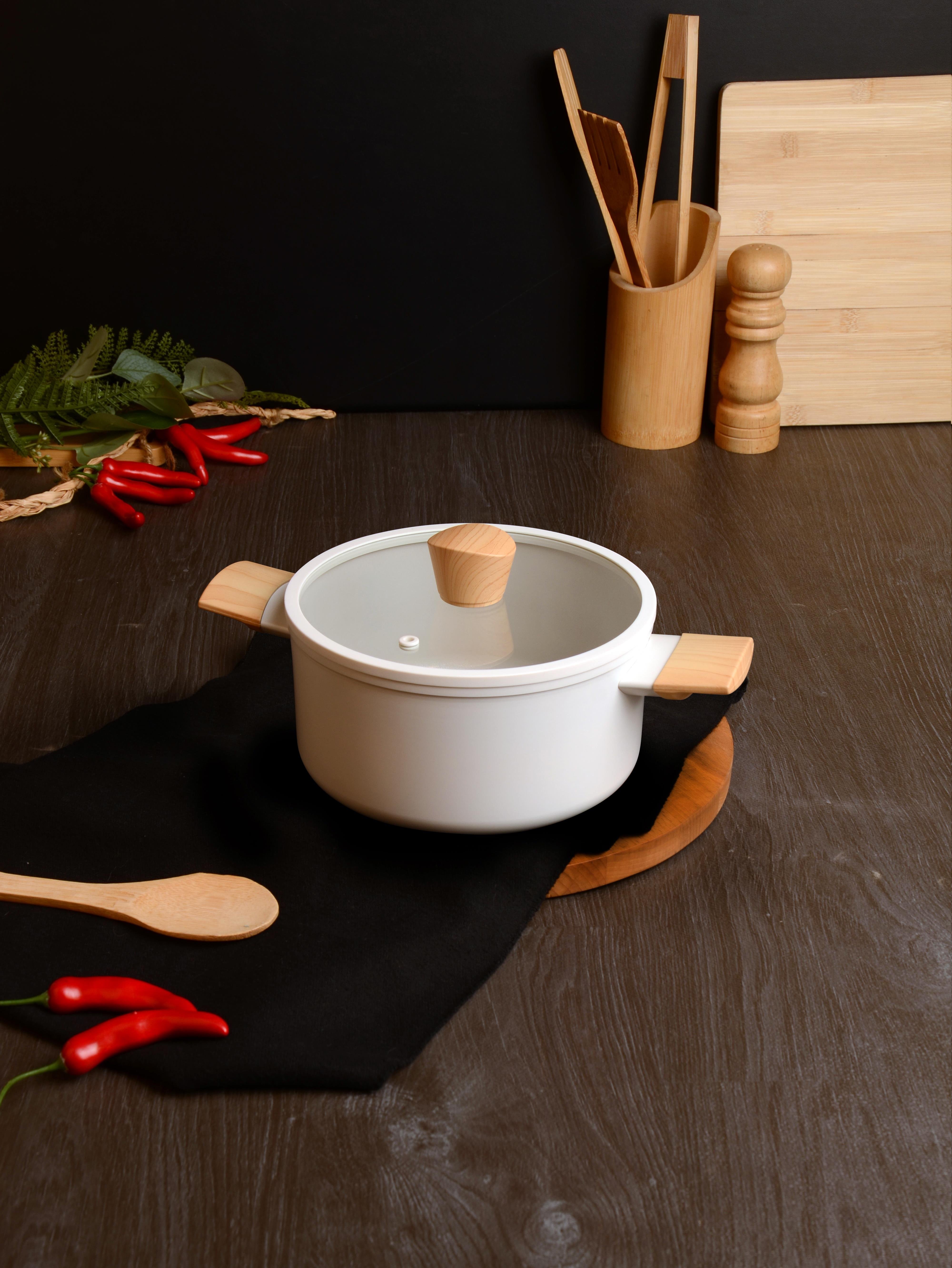 BELARİVA-20 CM BEYAZ AHŞAP SAPLI DERİN TENCERE