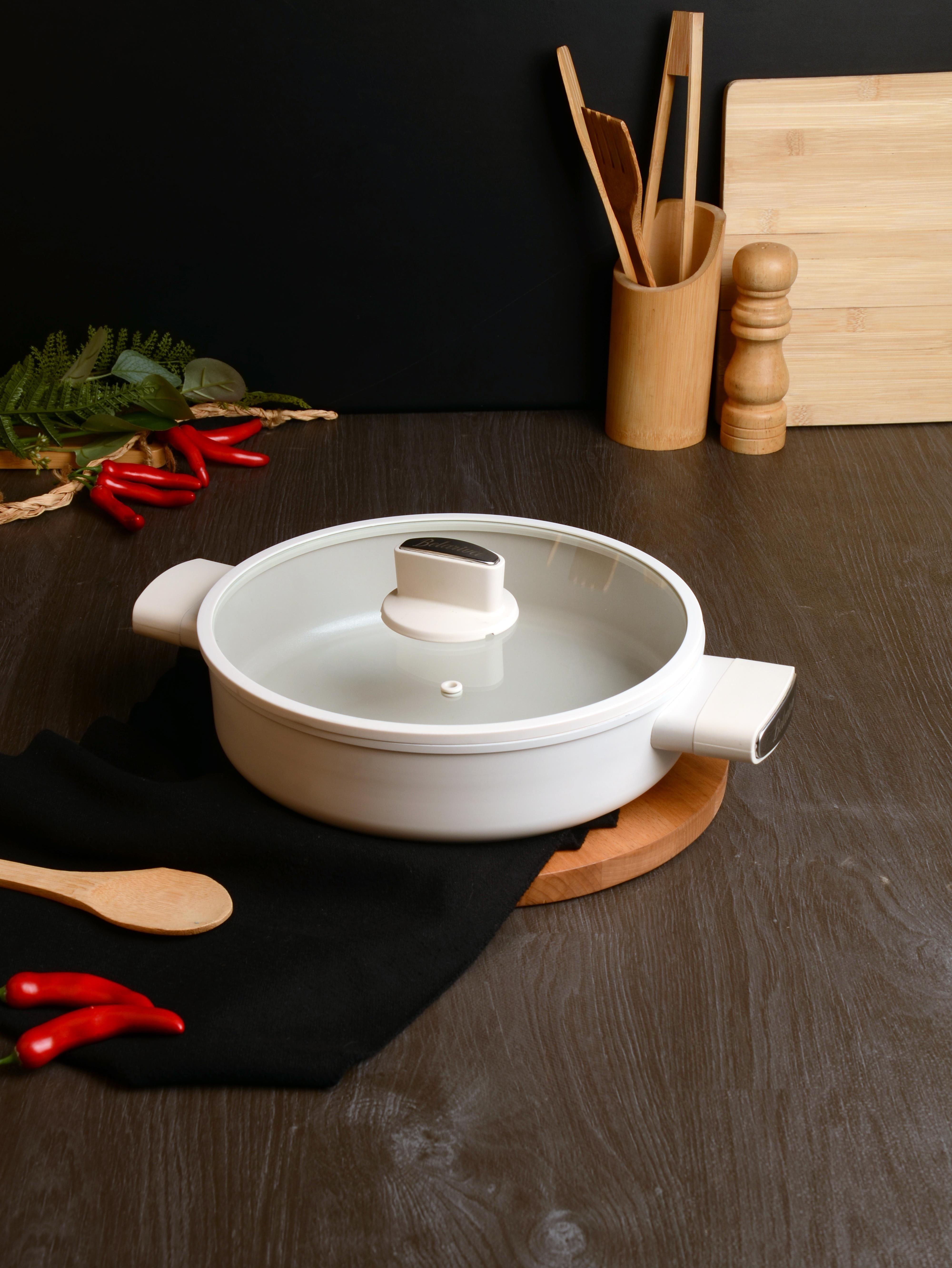 BELARİVA-26 CM BEYAZ SİLİKON SAPLI BASIK TENCERE