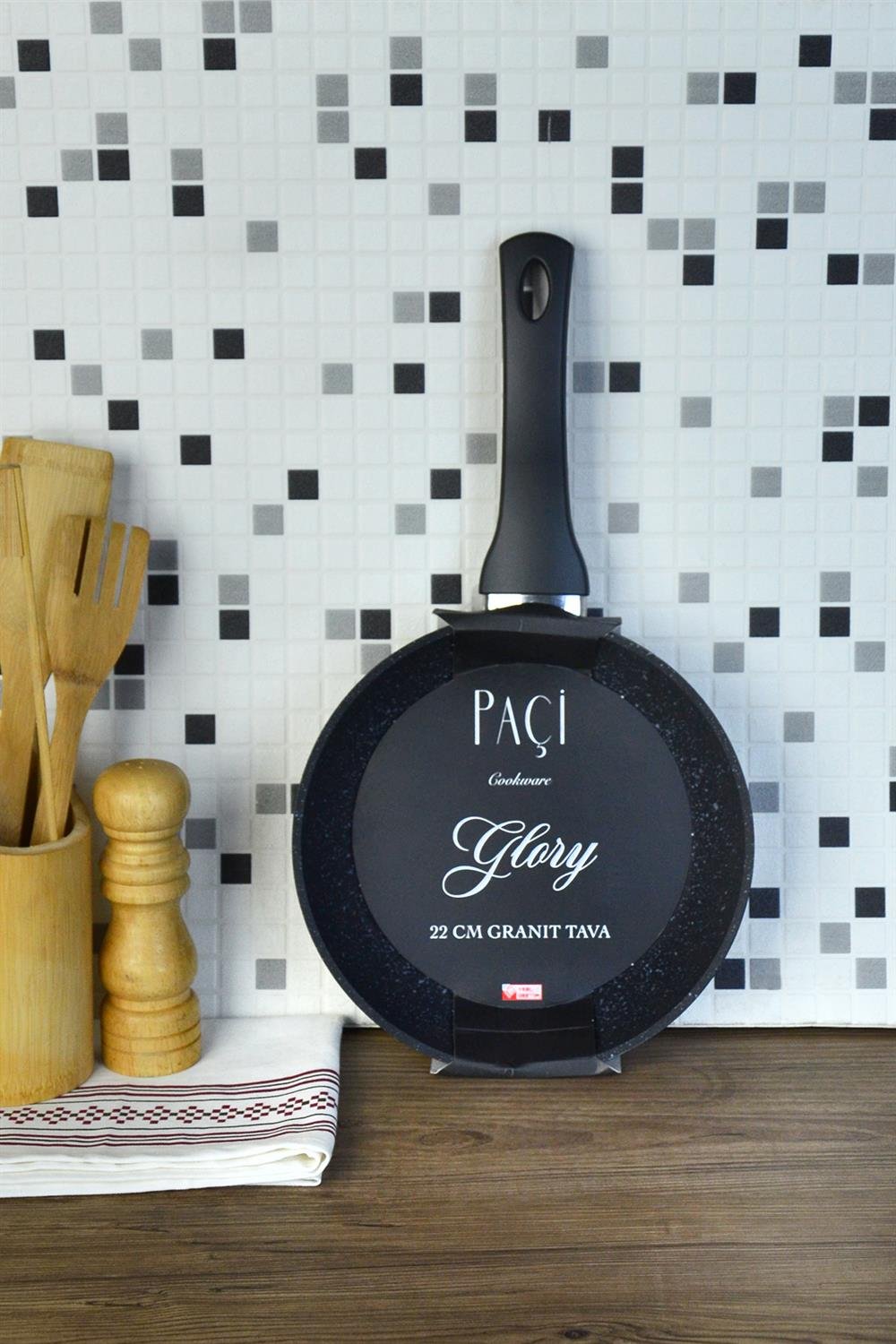 PAÇİ-22 CM MAT SİYAH GRANİT TAVA