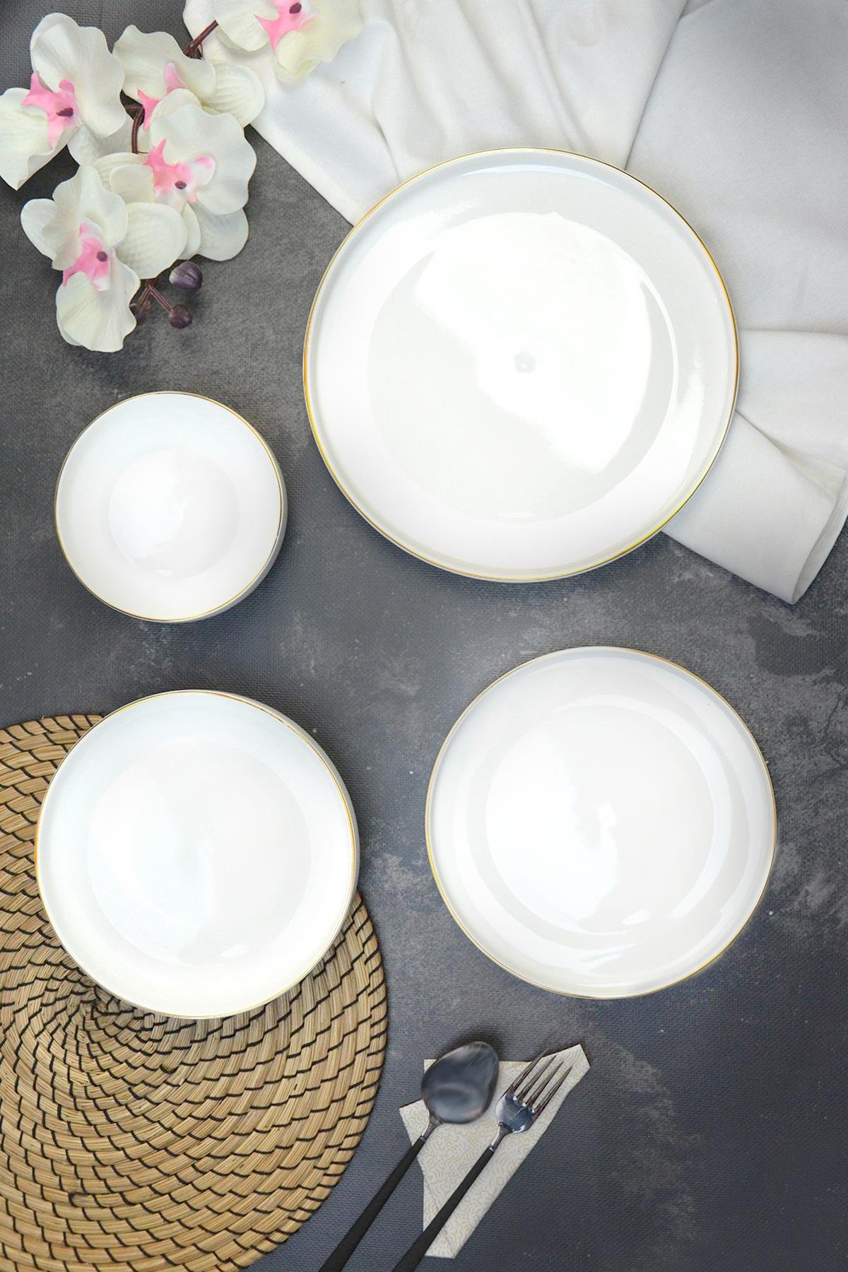 PAÇİ-24 PARÇA MELODİA ALTIN DÜZ KENAR YEMEK TAKIMI