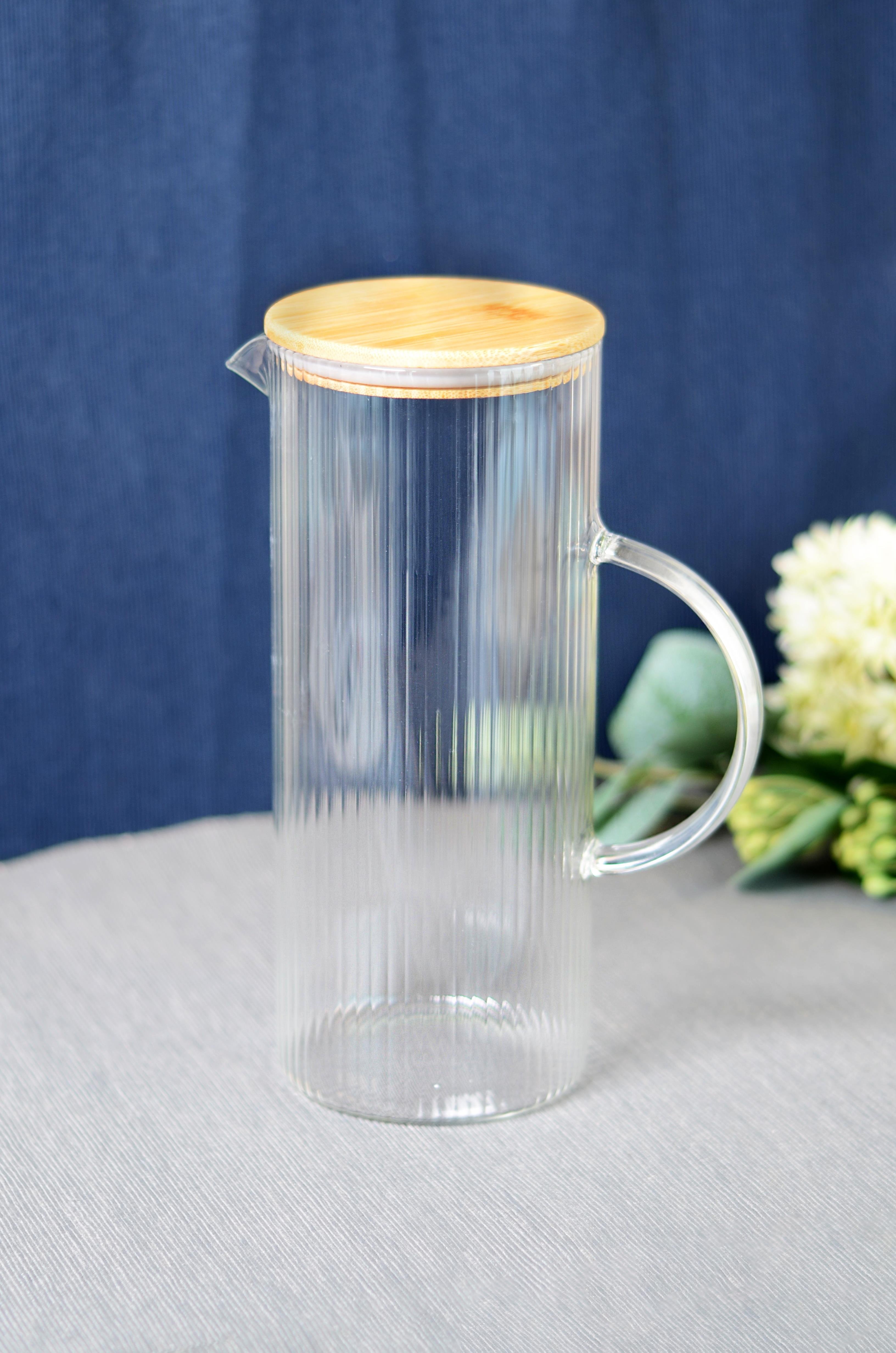 PAÇİ-ALİSA 1500 ML ÇİZGİLİ BAMBU KAPAK CAM SÜRAHİ