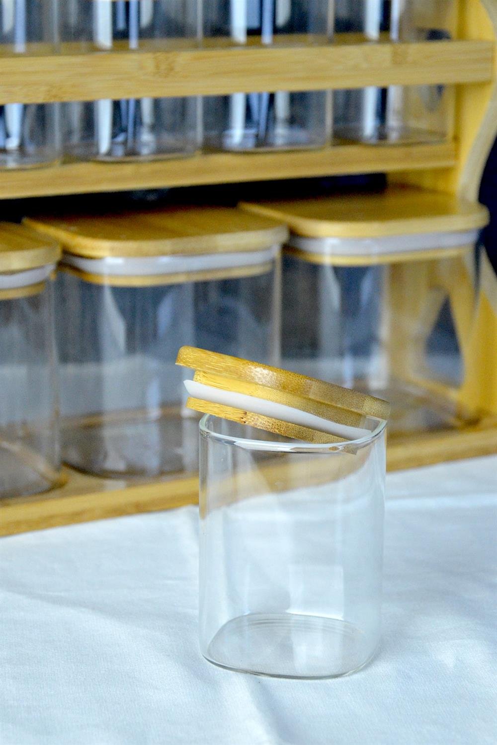 PAÇİ-ALİSA KARE 8 PARÇA STANDLI BAHARATLIK SETİ