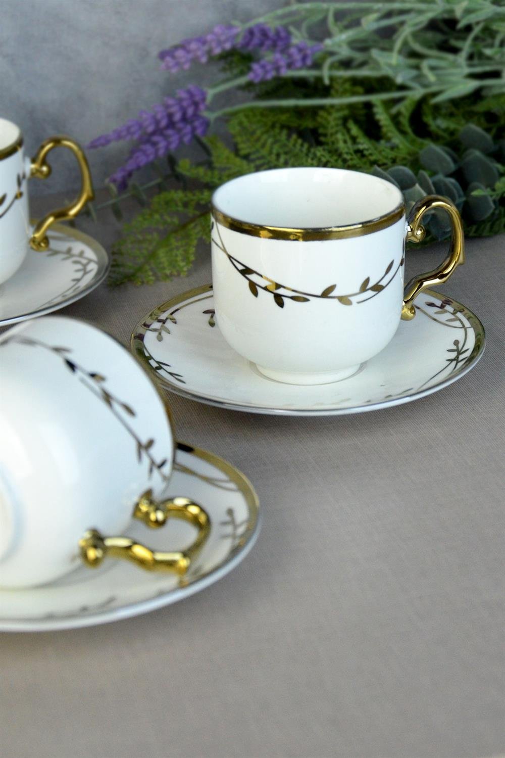 PAÇİ-BİNNUR YALDIZLI NESCAFE FİNCANI