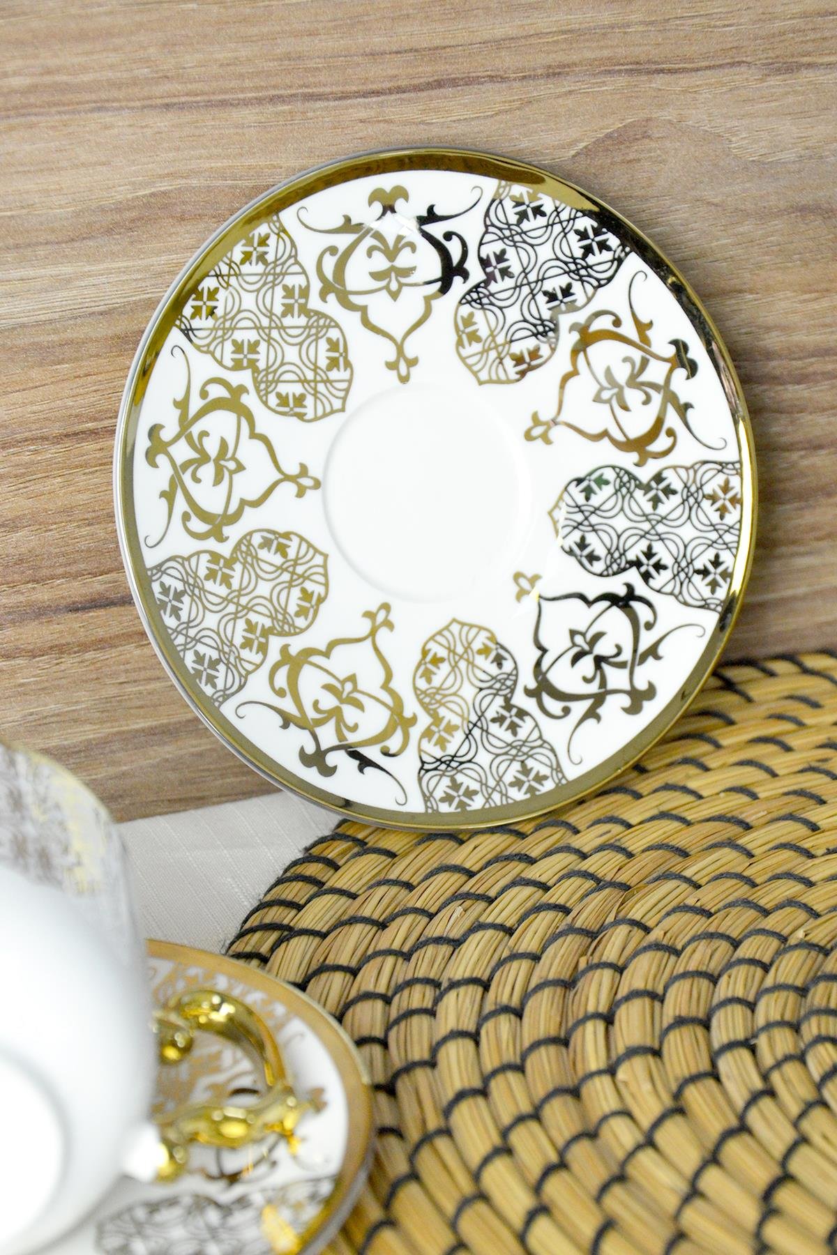 PAÇİ-BİNNUR YALDIZLI NESCAFE FİNCANI