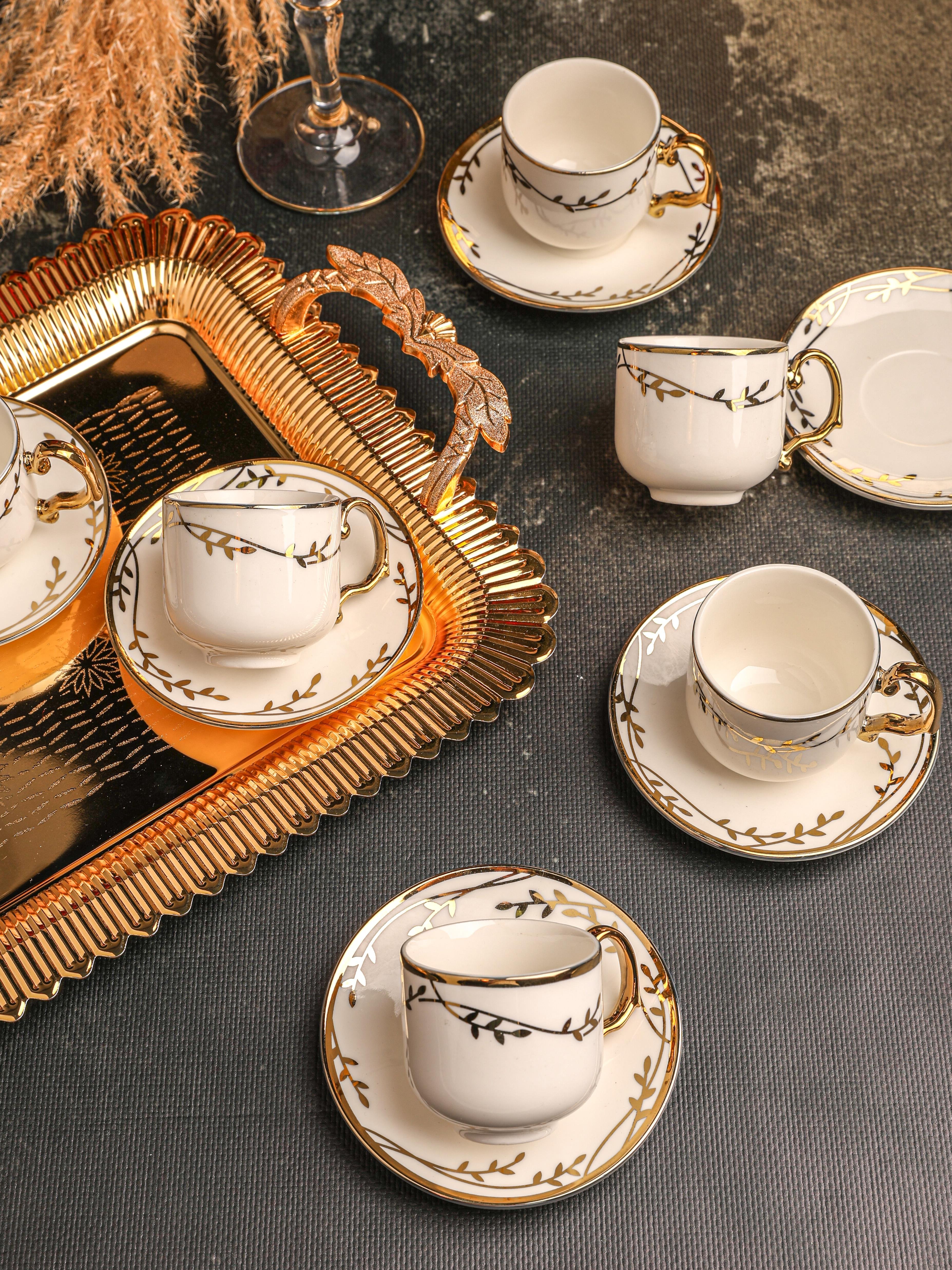 PAÇİ-BİNNUR YALDIZLI NESCAFE FİNCANI