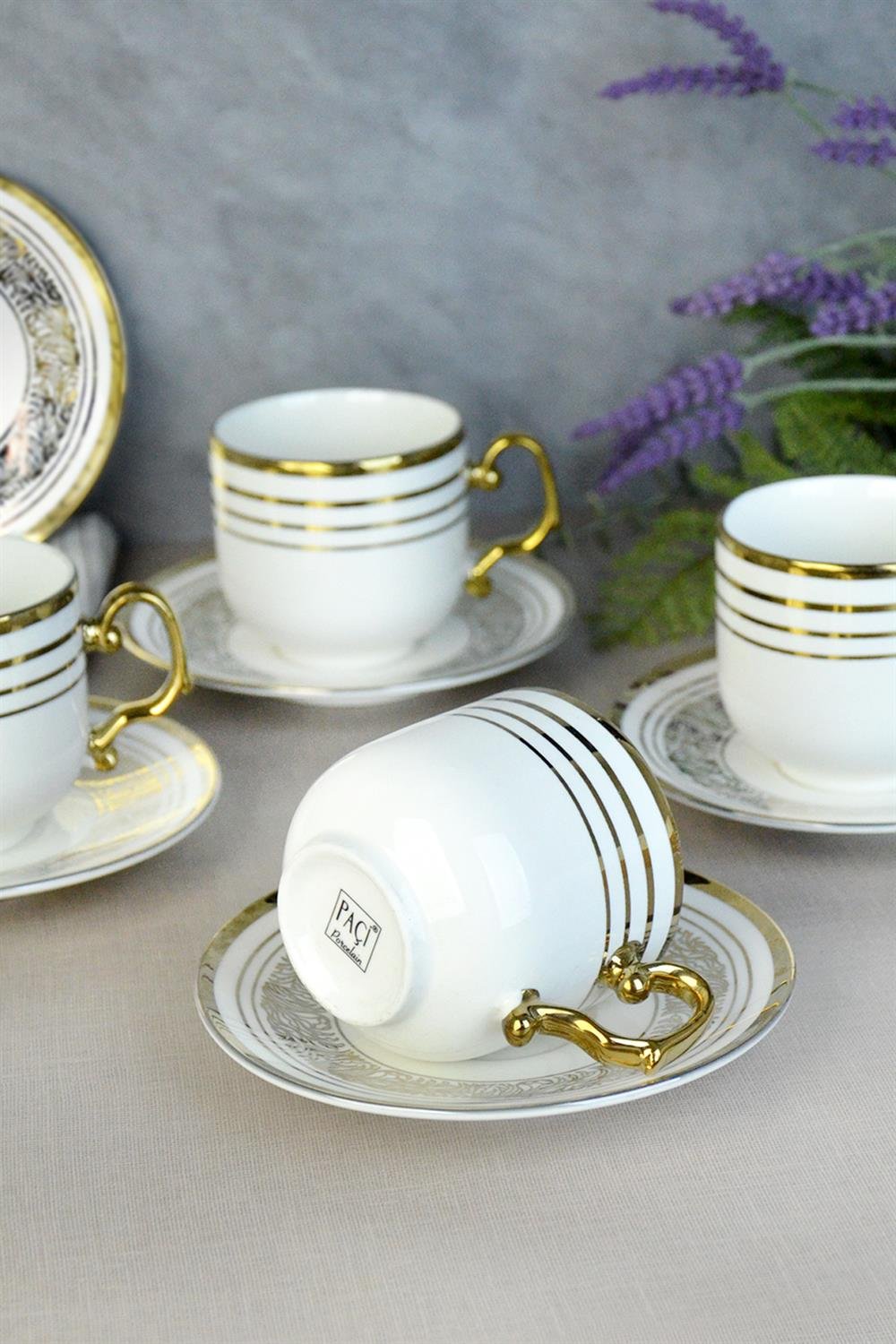 PAÇİ-BİNNUR YALDIZLI NESCAFE FİNCANI