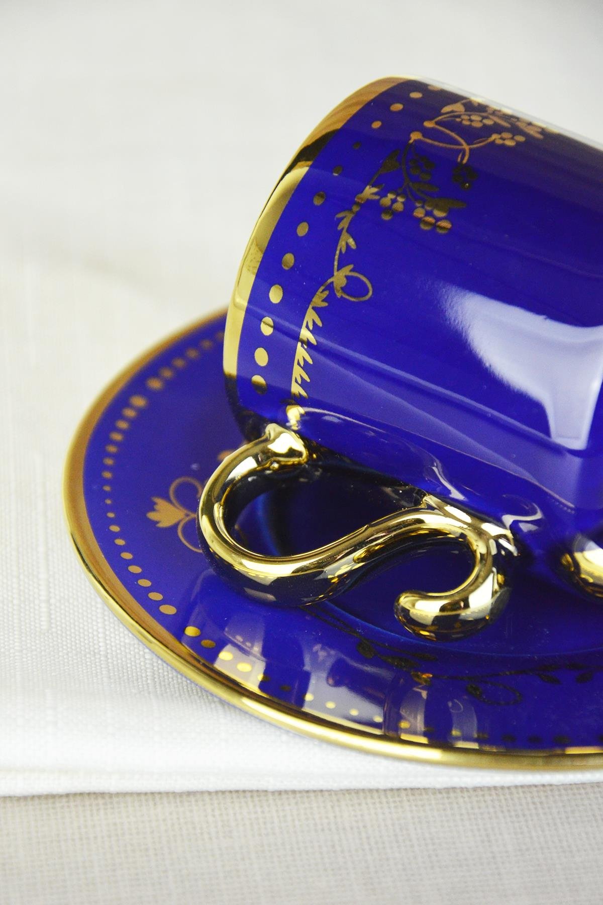 PAÇİ-CAMİLLE AYAKLI RENKLİ YALDIZLI KAHVE FİNCANI