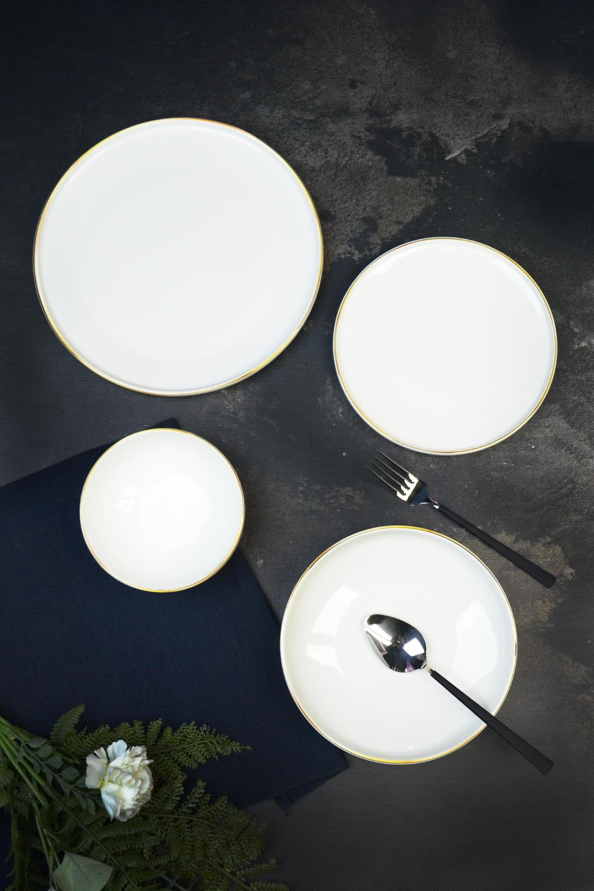 PAÇİ-CLODİA 24 PARÇA ALTIN YALDIZLI YEMEK TAKIMI